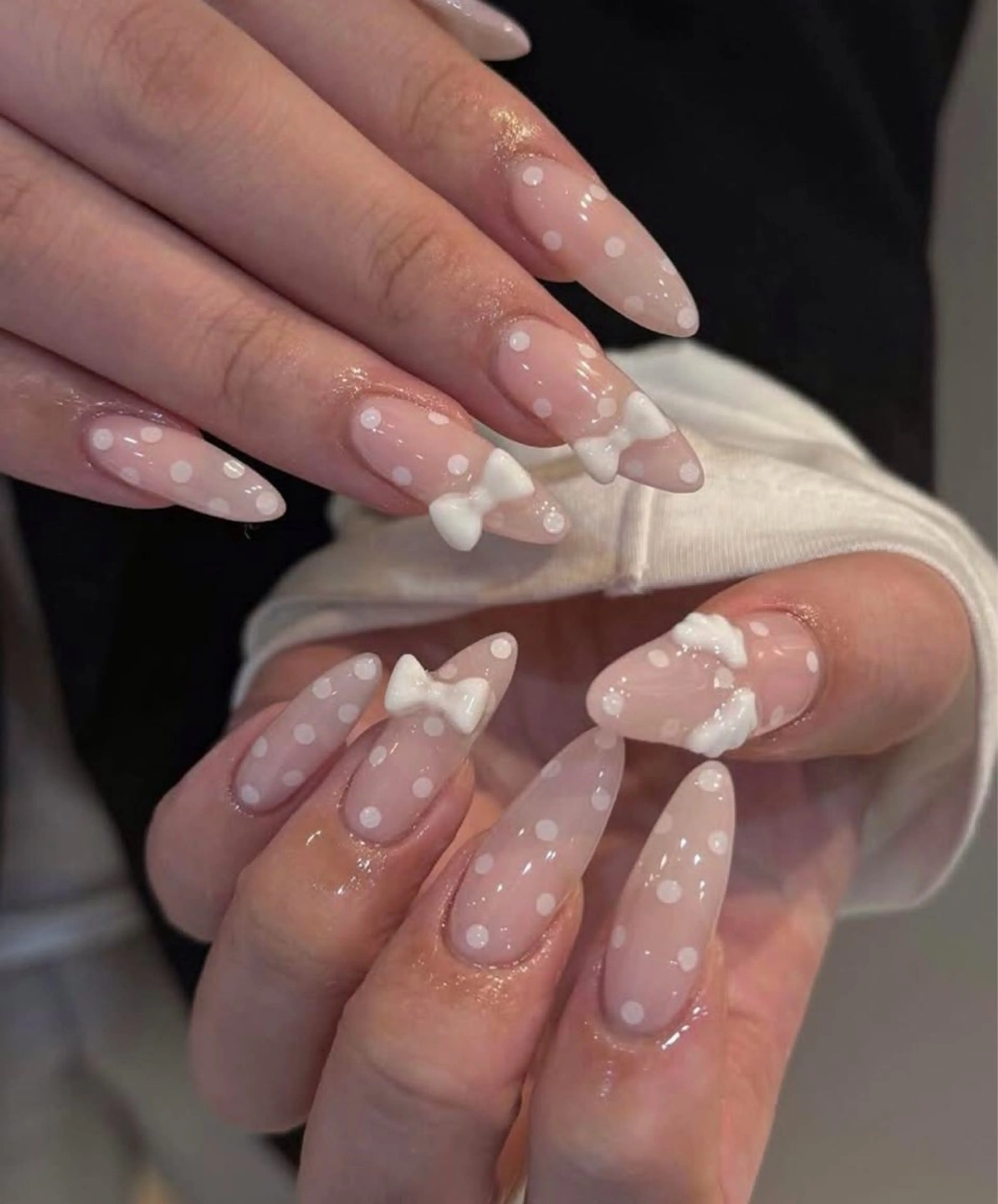 ネイル 長さ出し グラデーション キラキラネイル 韓国ネイル ラメ(グリッター) ハンドネイル ハンドケア Chisa Nail Studio所属・チ サのネイルデザイン