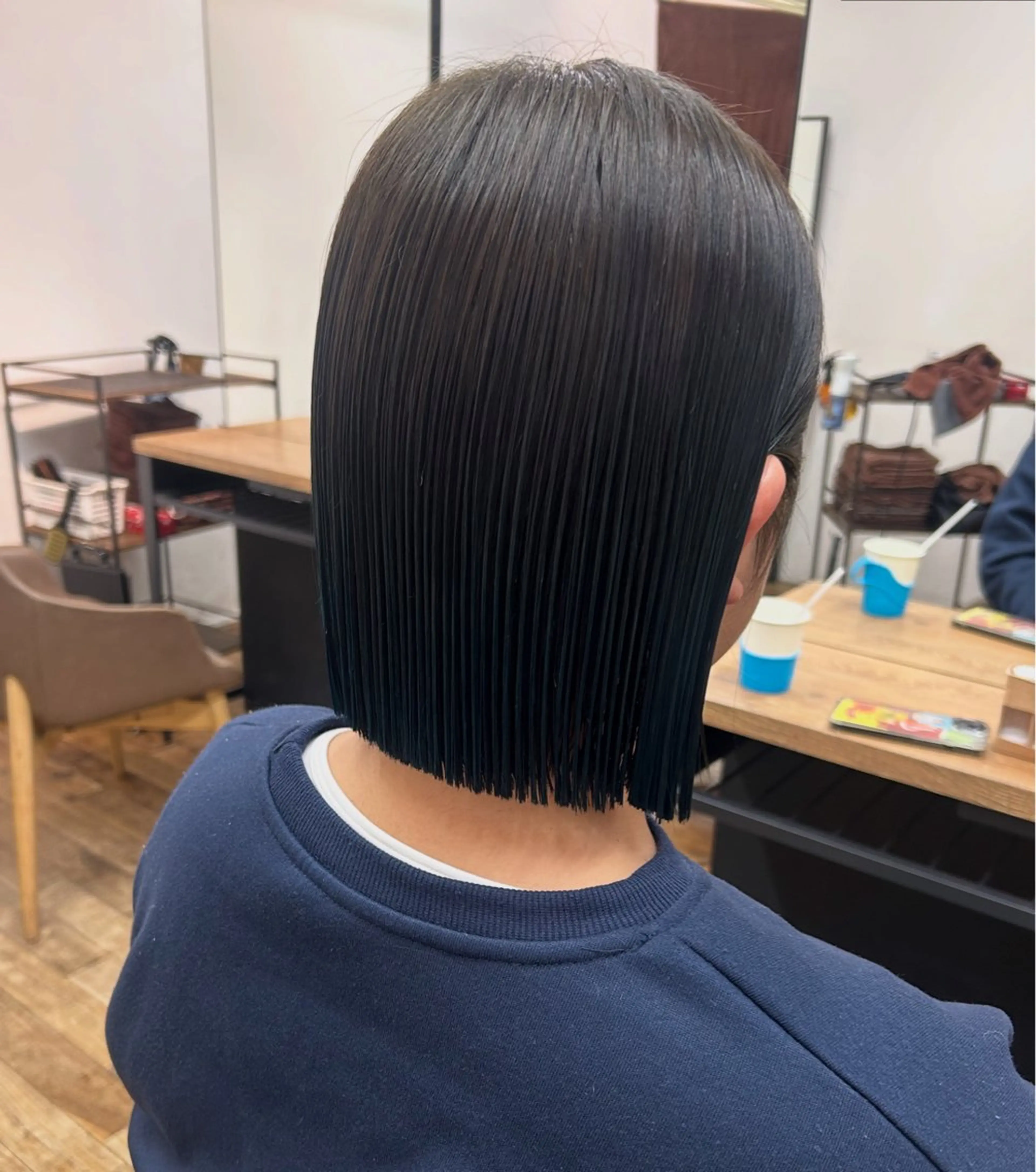 ショート カラー 切りっぱなしボブ デザインカラー ボブ たにおか まなか /大阪/暖色カラーのヘアスタイル