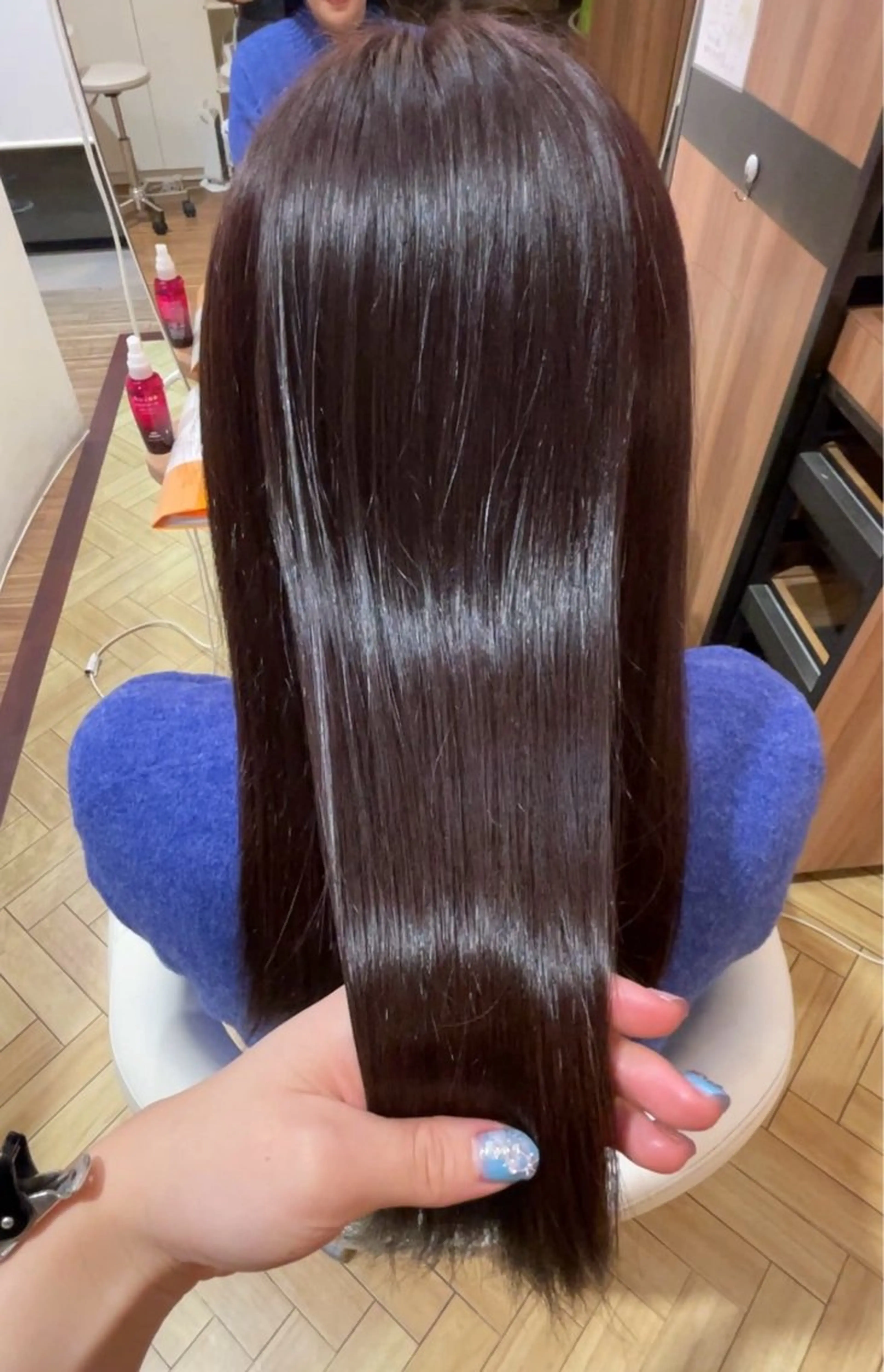 カラー ブラウンカラー ピンクカラー 青木 しおりのヘアスタイル