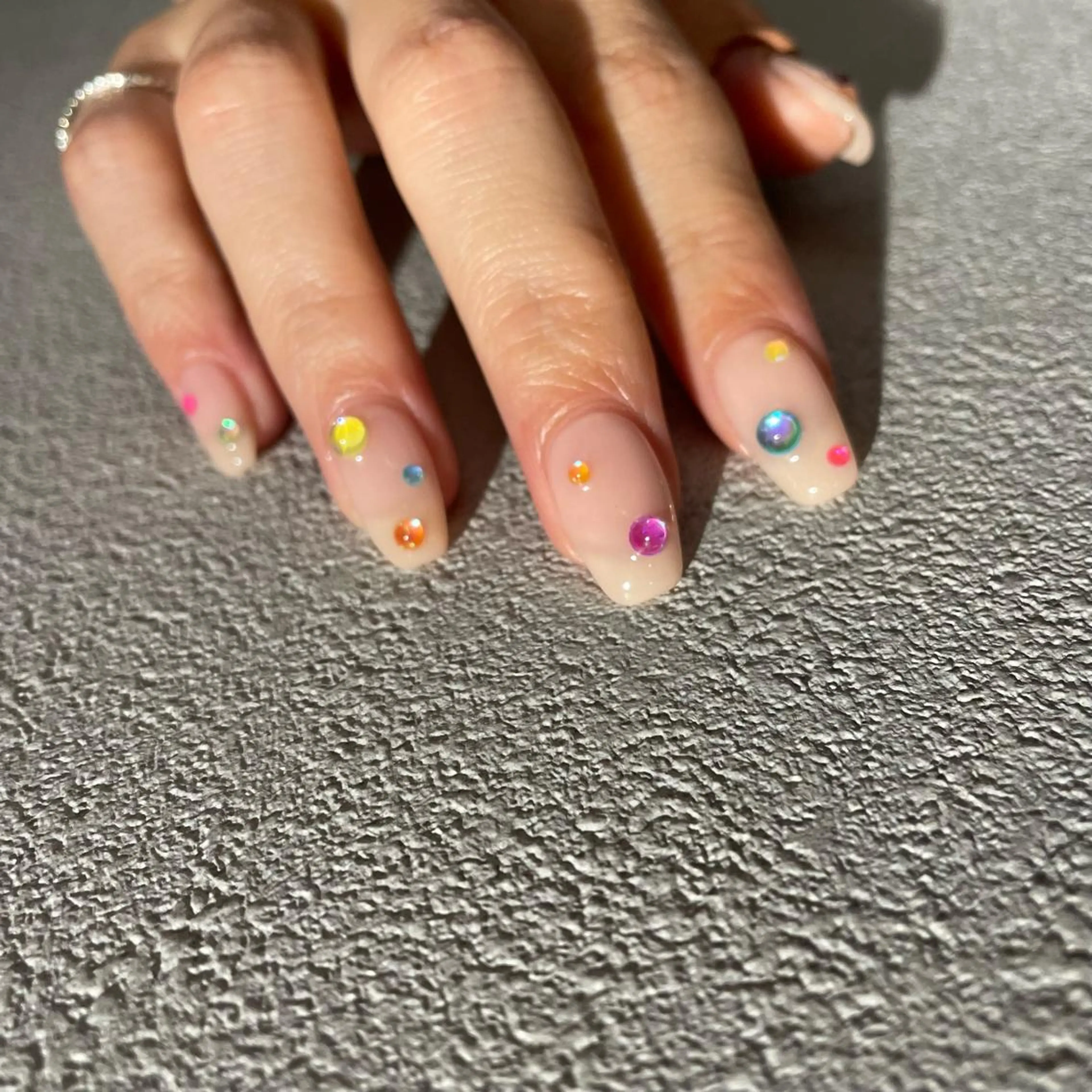 ネイル 持ち込み ハンドネイル ハンドケア Ami 🦥のネイルデザイン