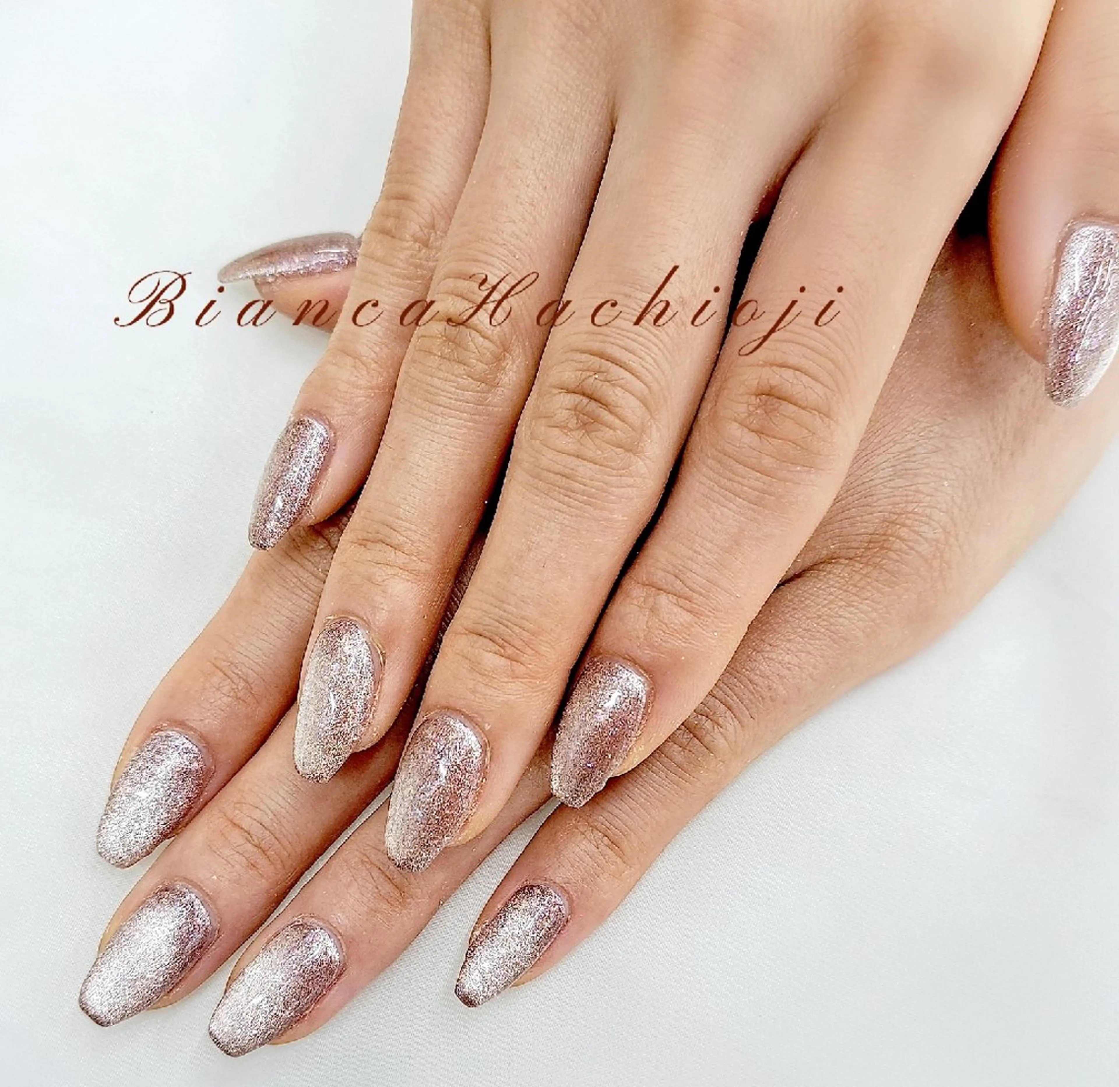 ‼️ラメ以上のキラキラを‼️ハンドネイルオフありマグネットネイル✨(パラジェル対応プラス1,100円/八王子)の写真