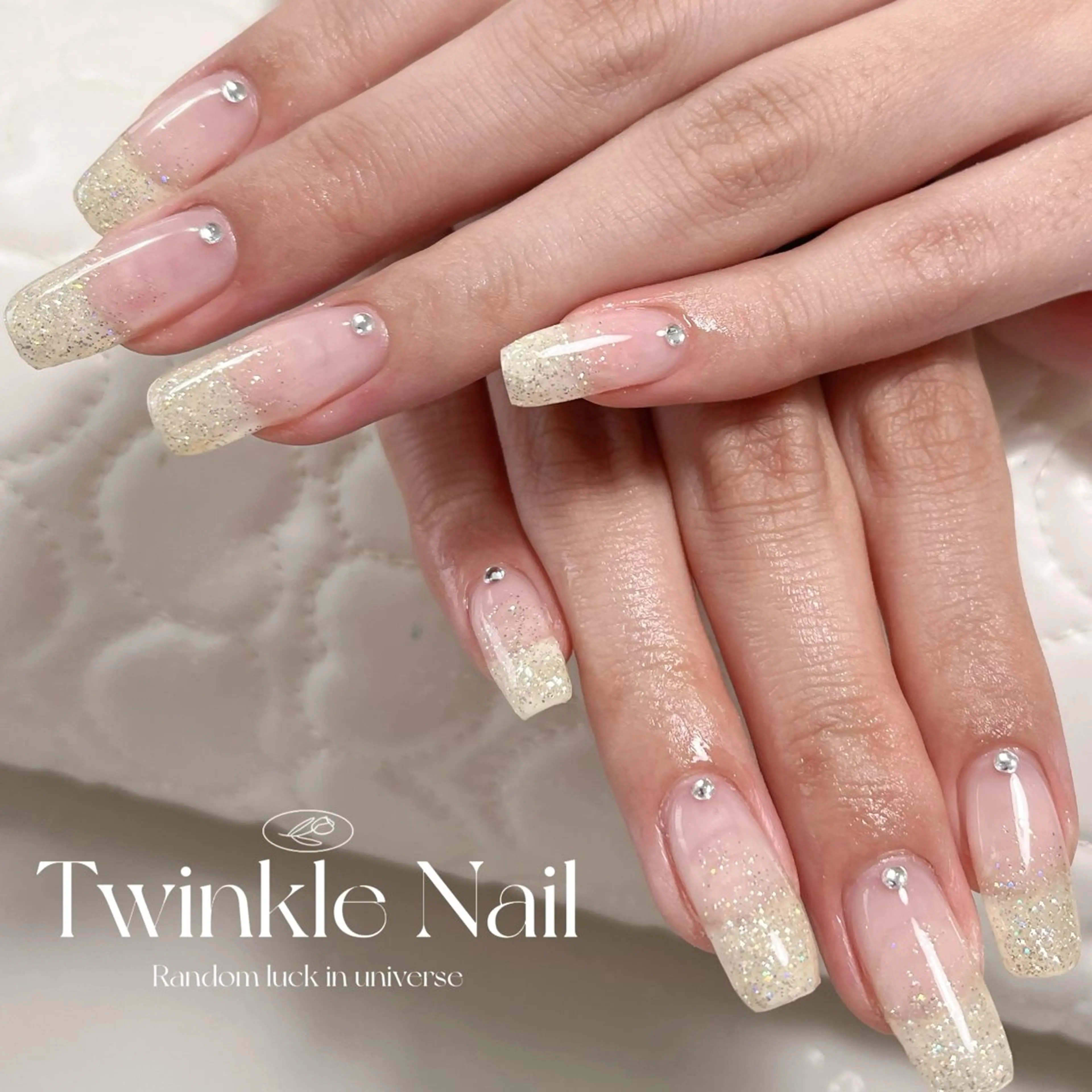 ネイル フラッシュネイル グラデーション キラキラネイル ラメ(グリッター) ラメグラデーション Twinkle Nail Kuboのネイルデザイン