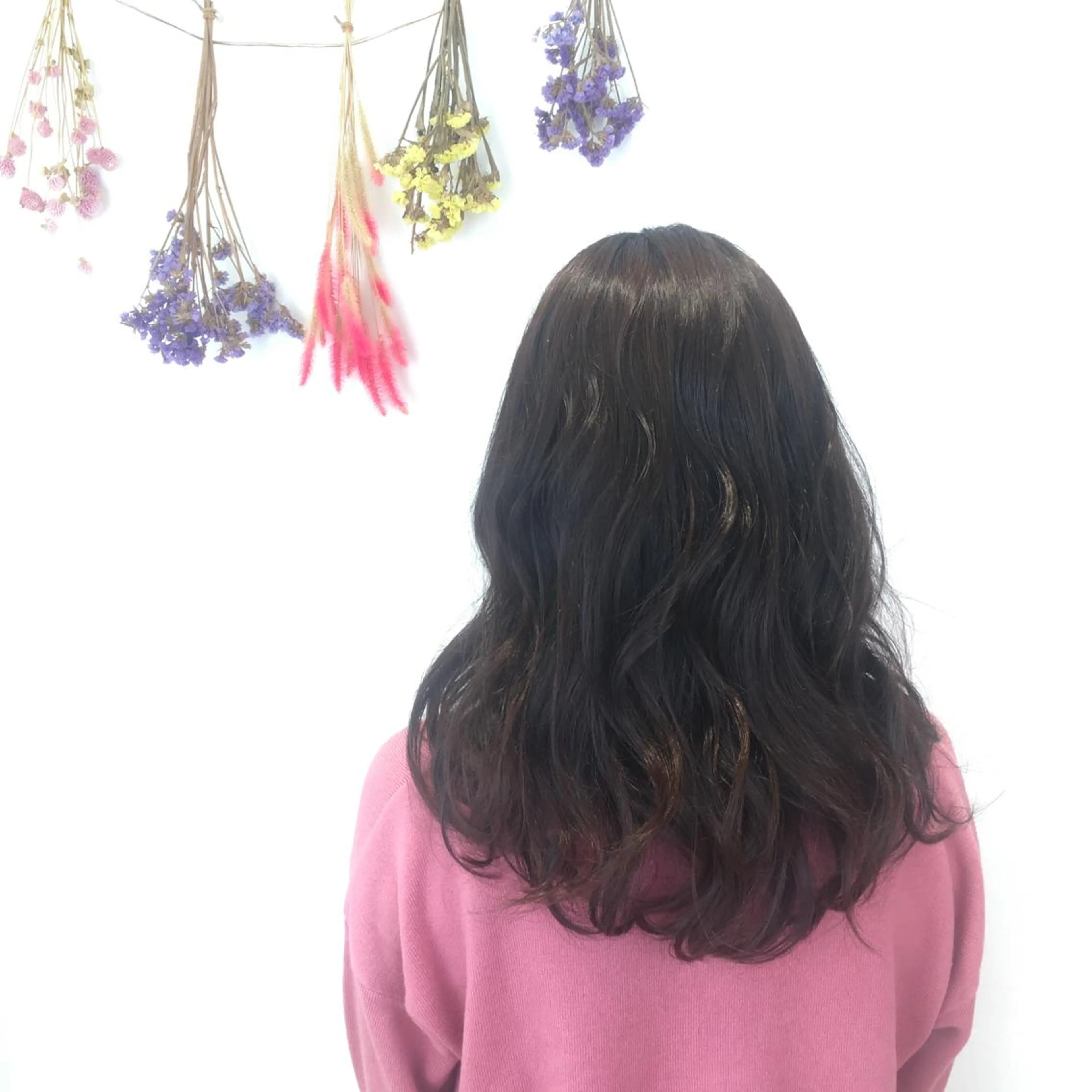 ロング カラー イルミナカラー ベージュ/インナー カラー🤍Rieのヘアスタイル