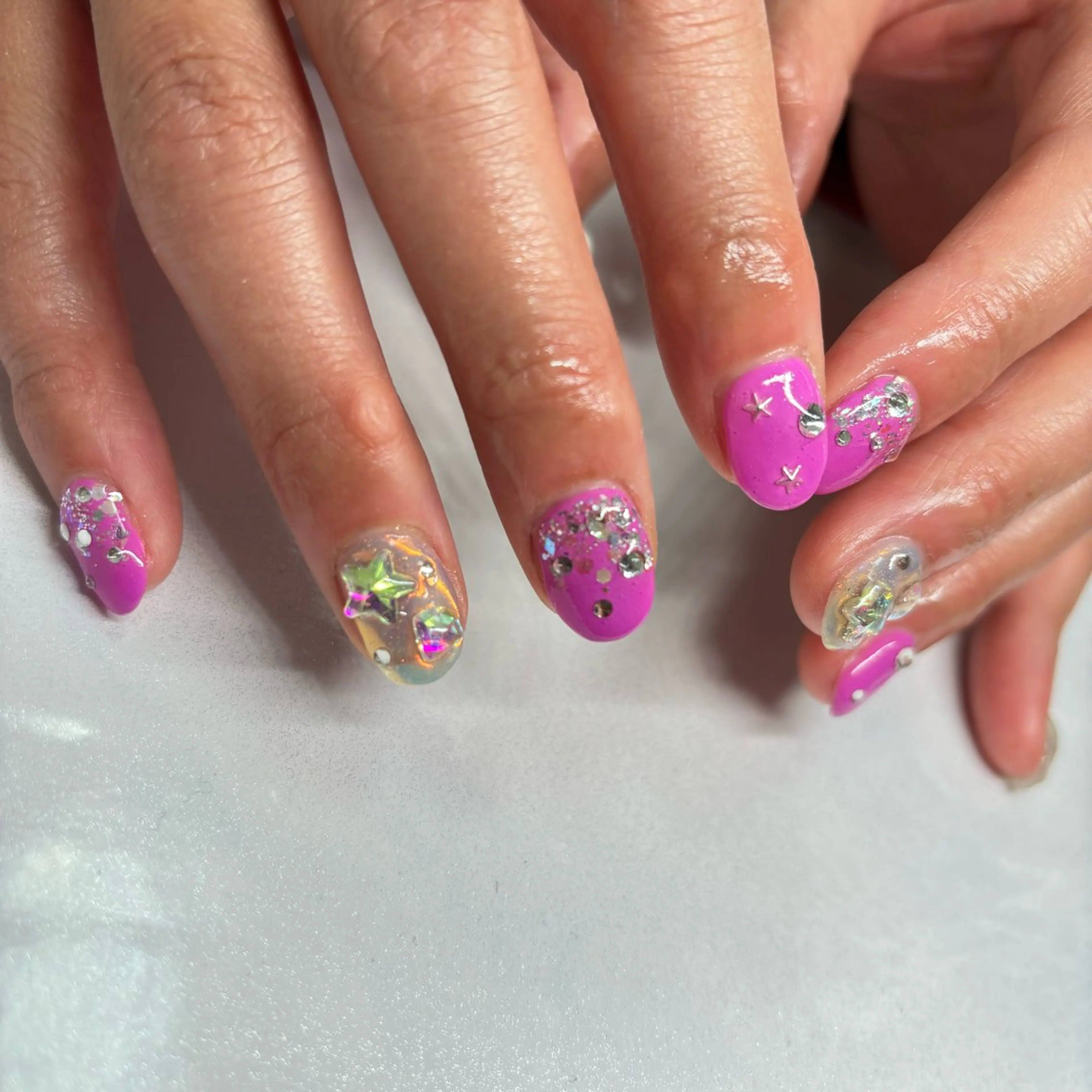 ネイル アートネイル キラキラネイル ニュアンスネイル ワンカラーネイル スカルプネイル RE💟N.NAIL ラテン系お姉さんのネイルデザイン