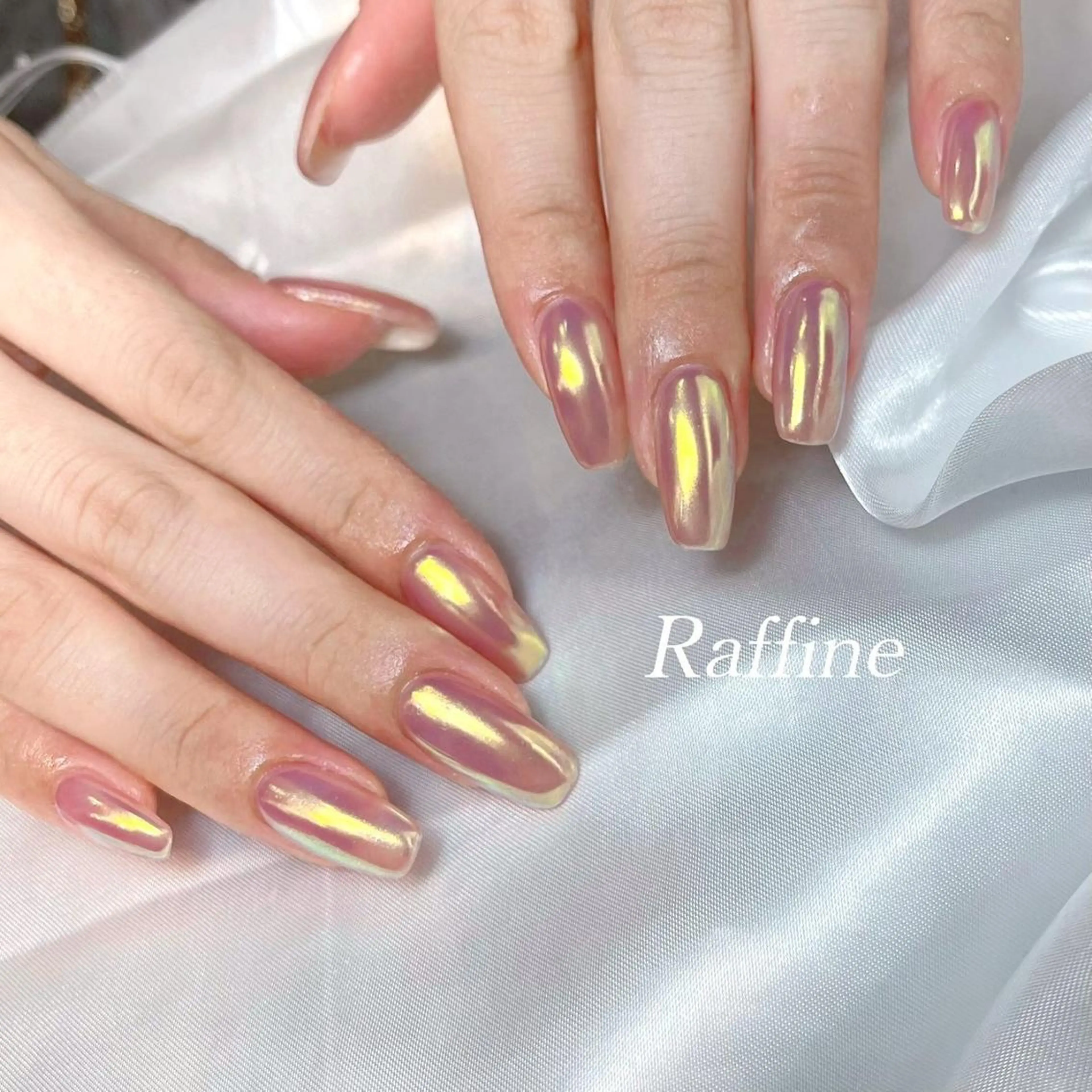 ネイル ハンドネイル RAFFINE 月🦋🩵のネイルデザイン