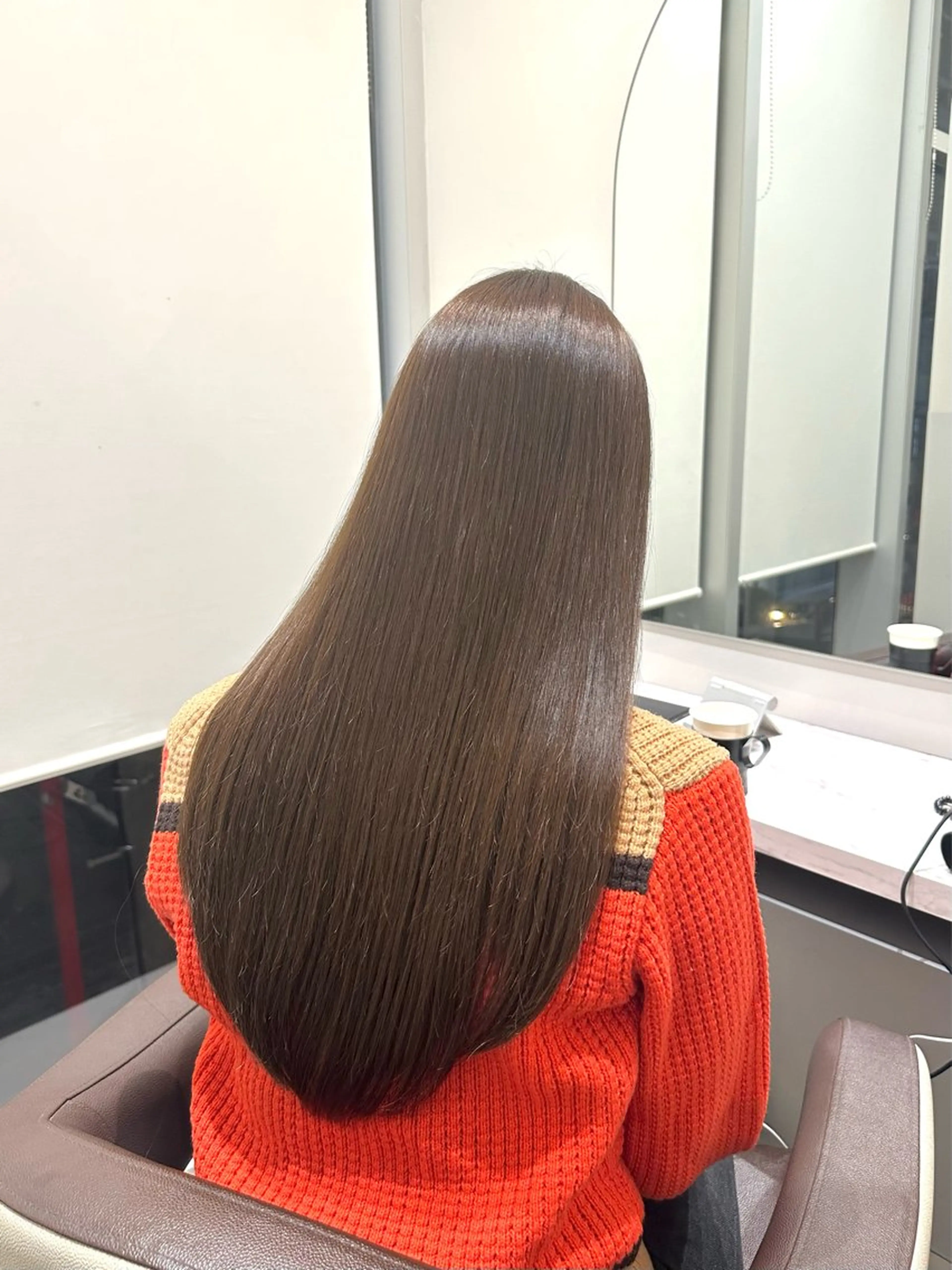 ロング カラー ベージュカラー ブリーチ ブリーチなしカラー カット ヘアカラー トリートメント LUMO所属・矢野 晃平のヘアスタイル