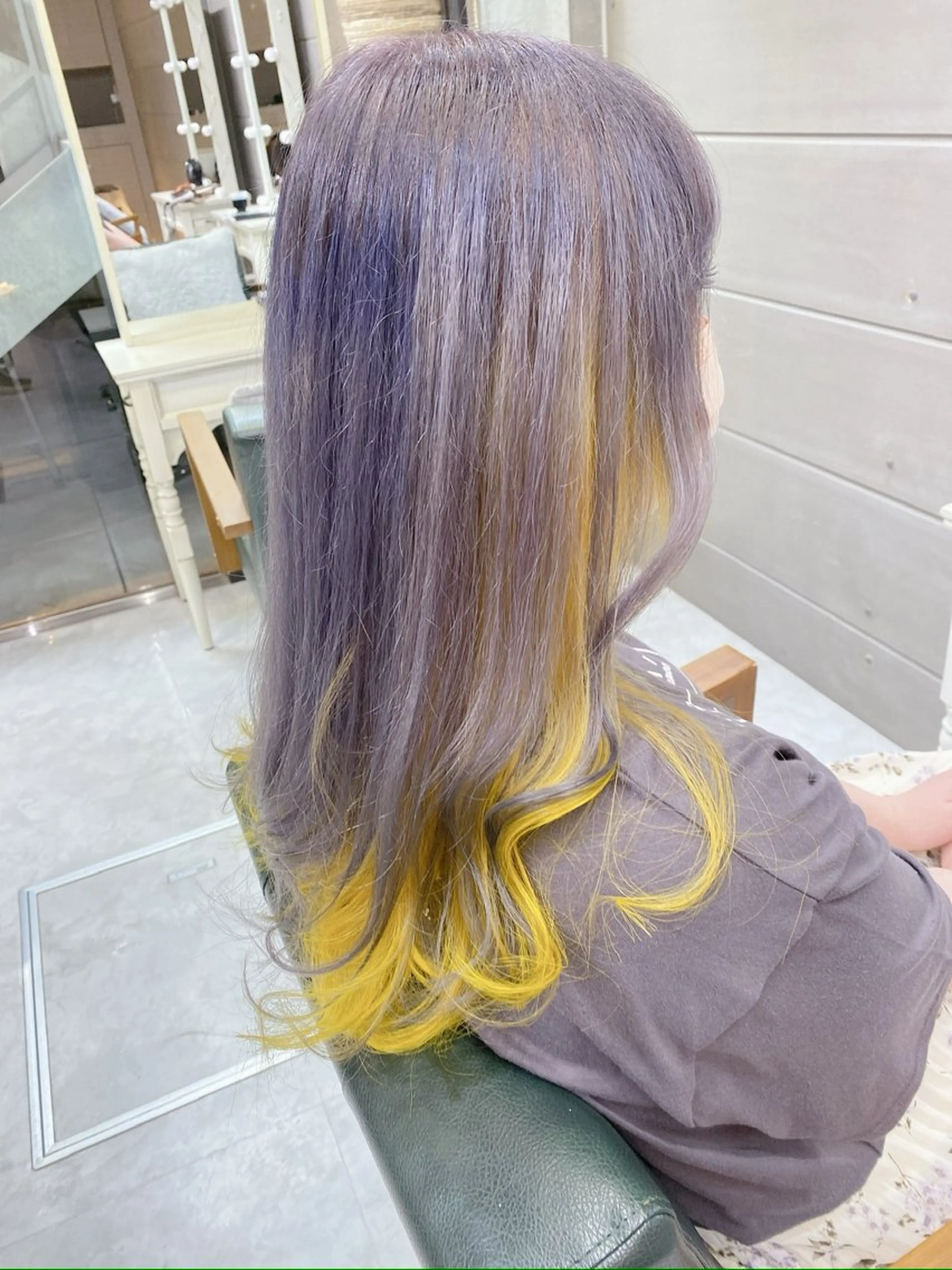 ロング カラー ヘアアレンジ ブリーチ ケアブリーチ 透明感カラー デザインカラー ハイトーンカラー 𝐑𝐈𝐍𝐊𝐀 🐷🖤のヘアスタイル