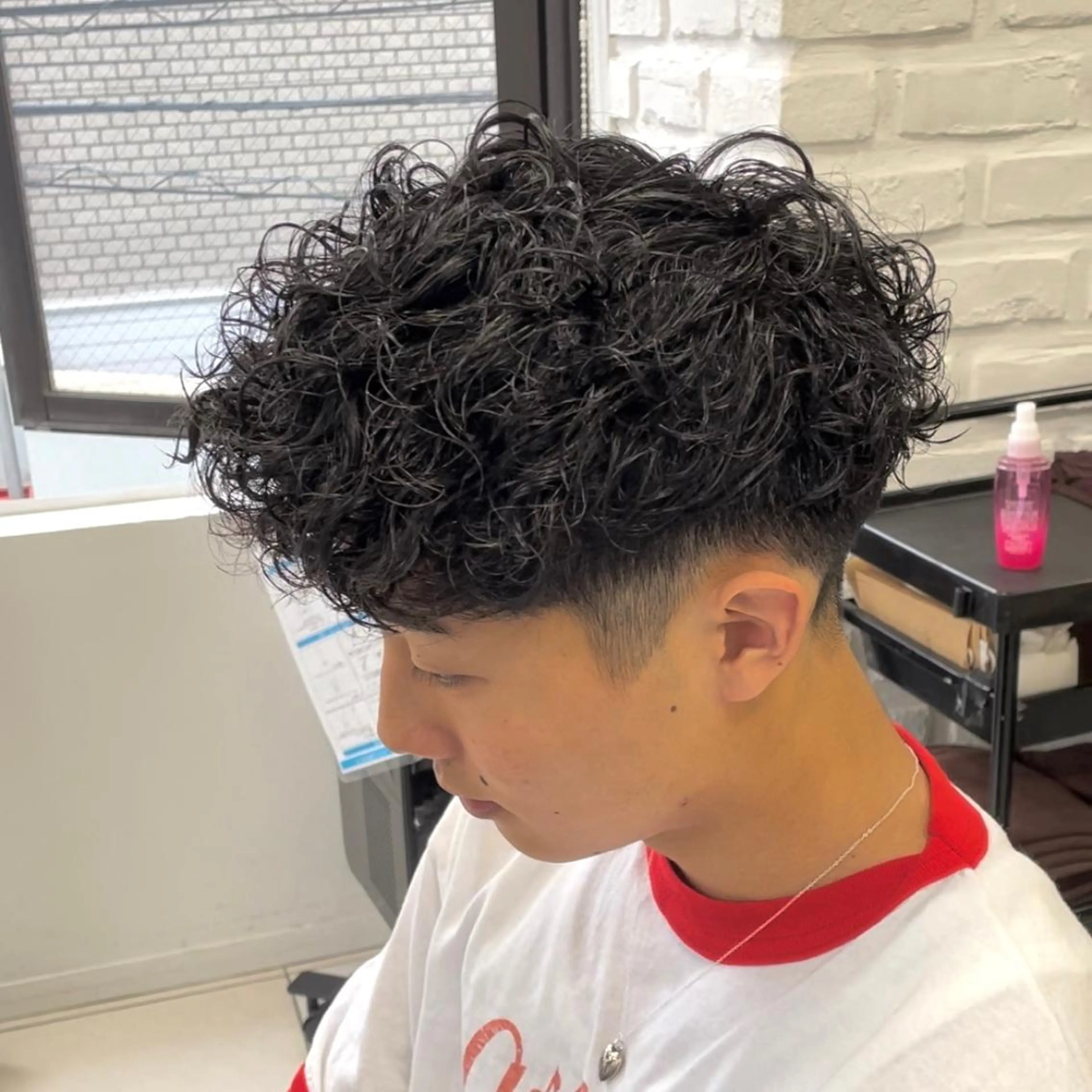 ショート パーマ メンズ スペインカール カット パーマ トリートメント フェザーパーマ職人 🪶ryosukeのヘアスタイル