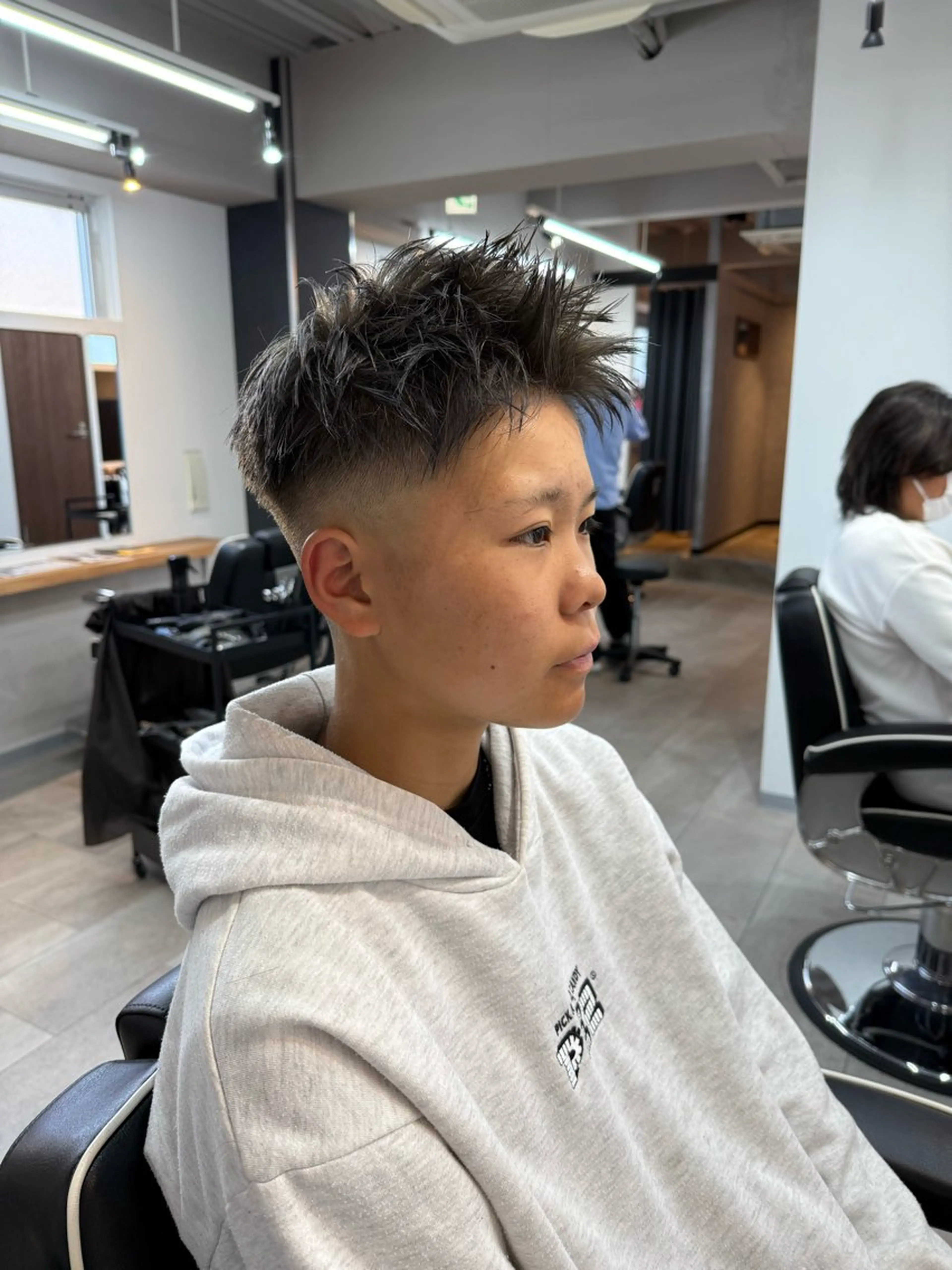 スキンフェードカット＋クイックヘッドスパの写真