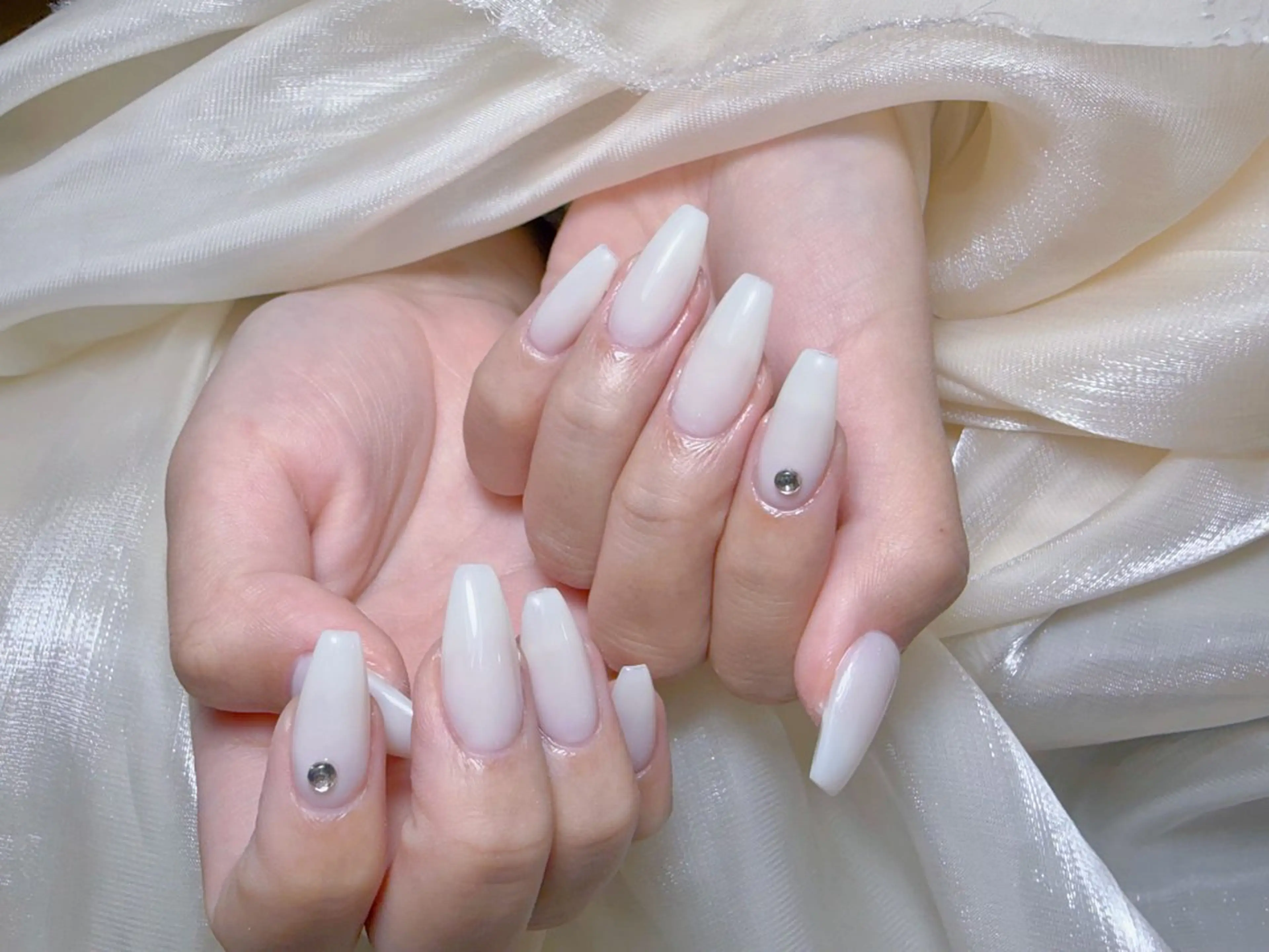 ネイル ハンドネイル Rolakira マニのネイルデザイン