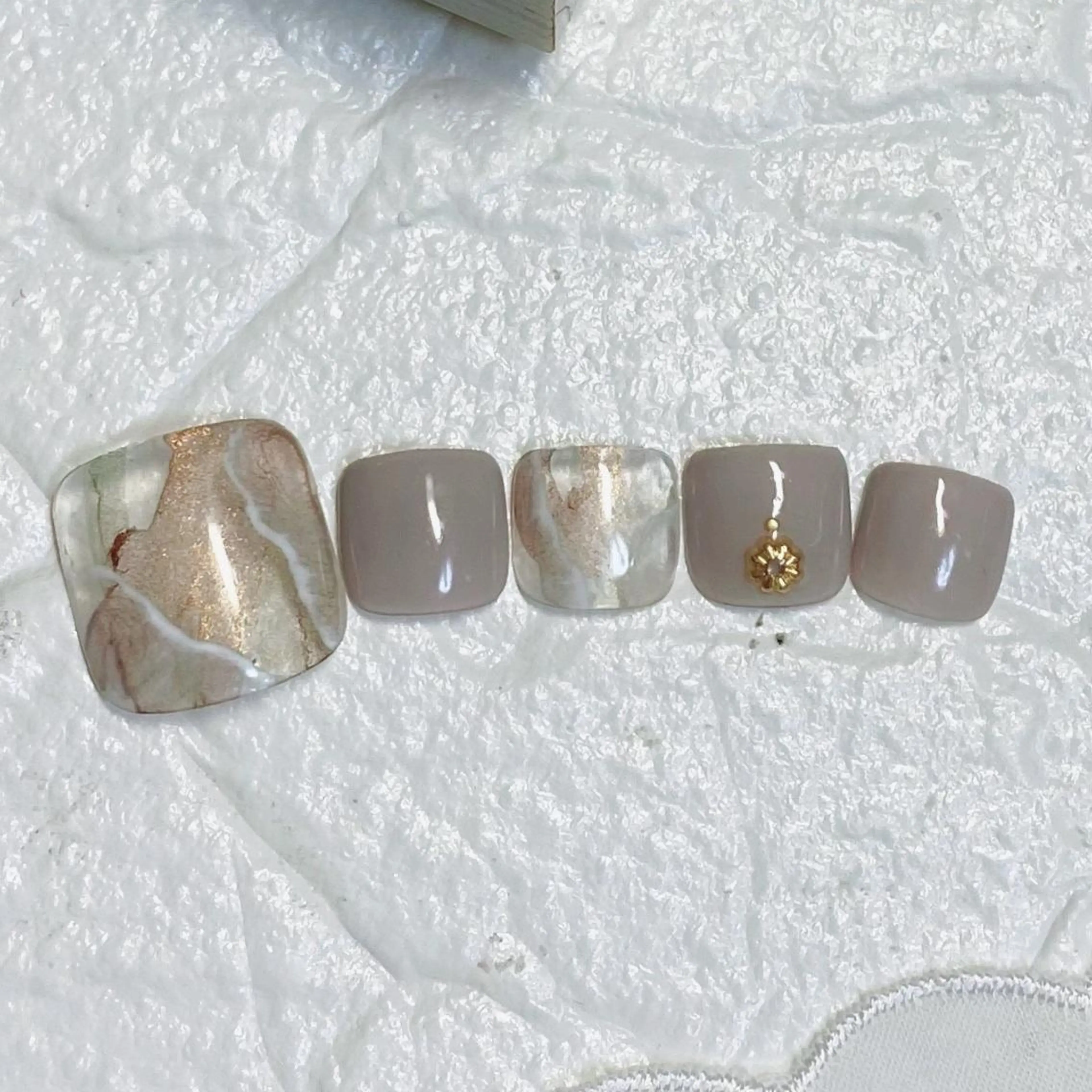 ネイル フットネイル ハンドネイル Verest 西荻窪のネイルデザイン