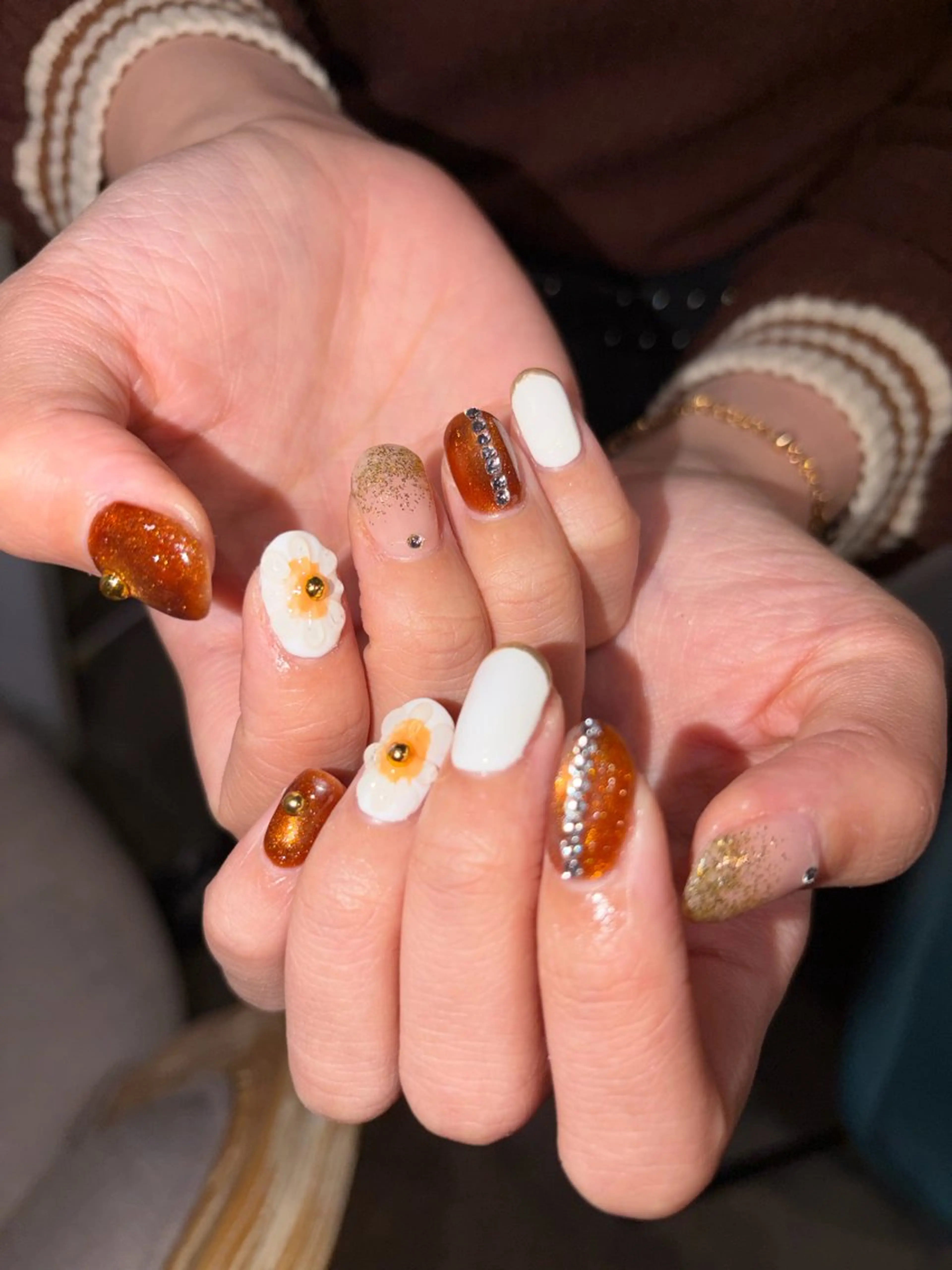 ネイル ハンドネイル 派手髪ハイトーン💛 ネイル💅まりなのネイルデザイン