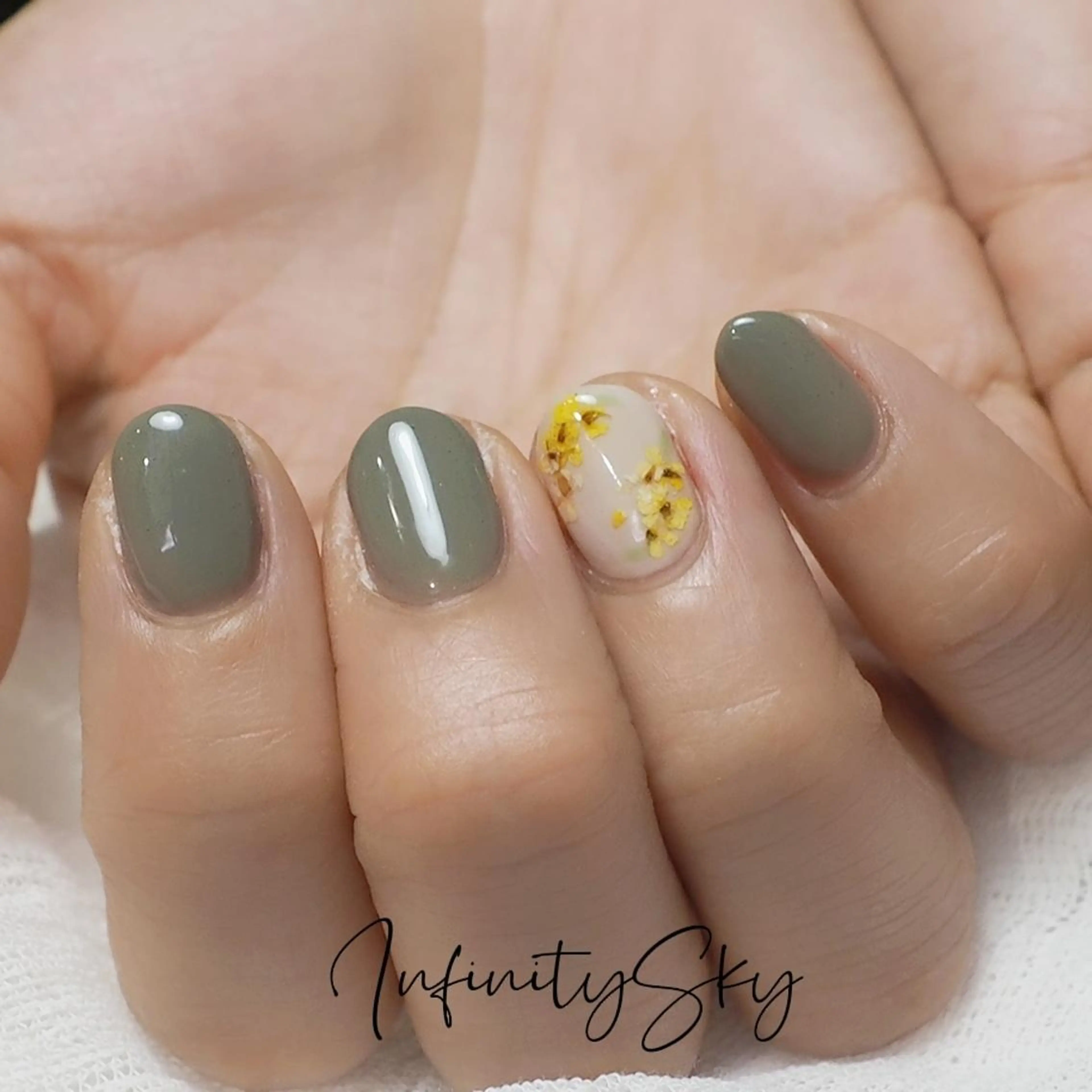 ネイル infinity skyのネイルデザイン