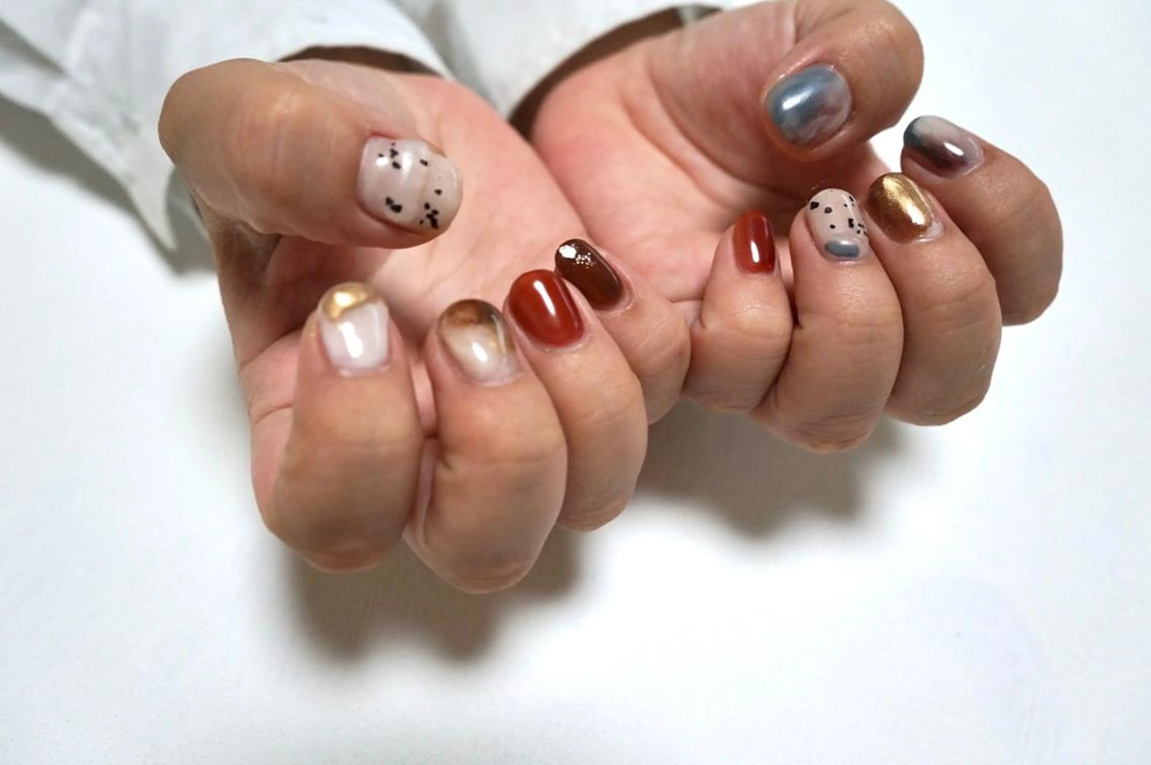 ネイル ニュアンスネイル uinail mariのネイルデザイン