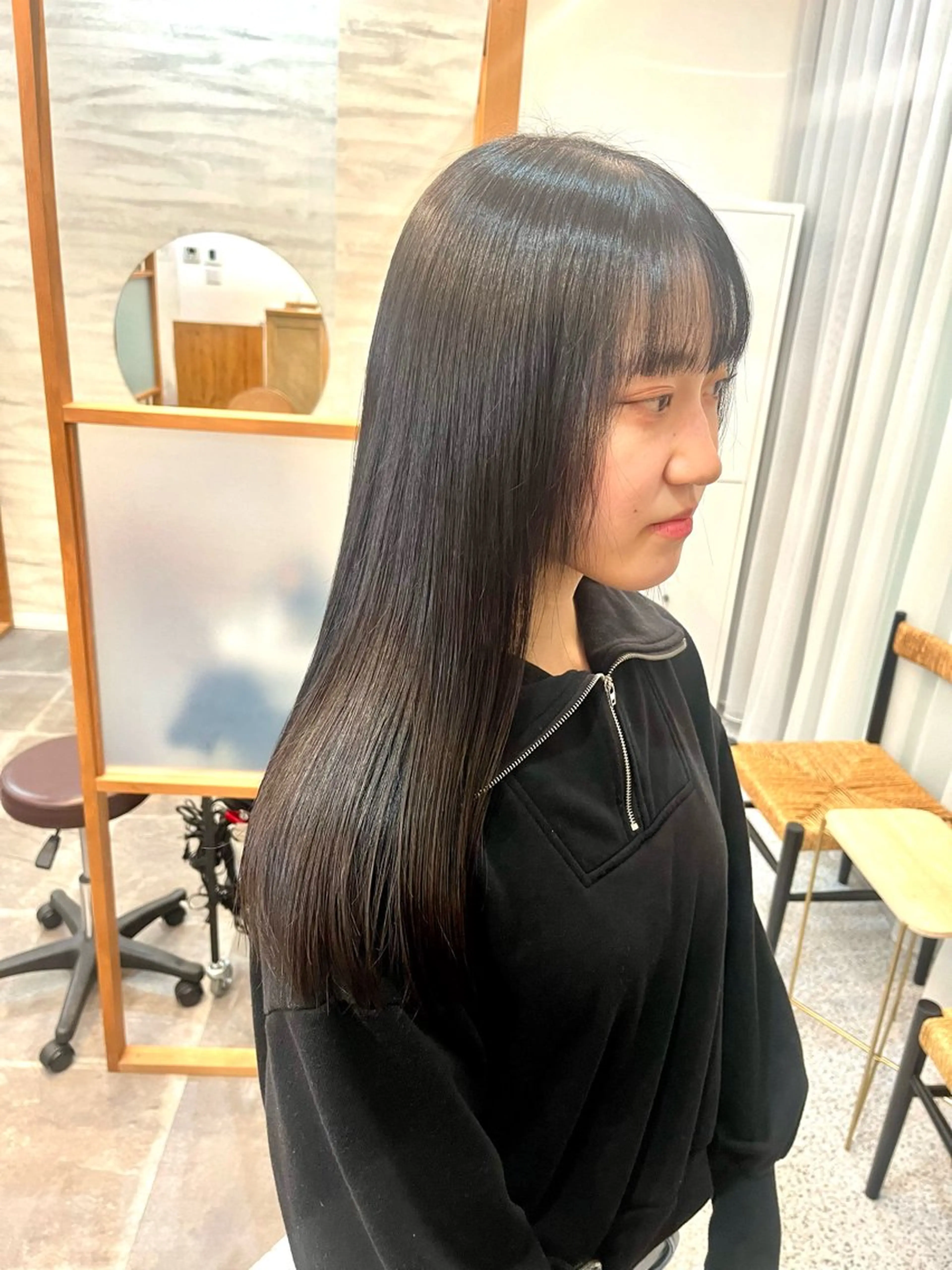 髪質改善カラー + premium髪質改善トリートメント+マイクロバブルクレンジングの写真