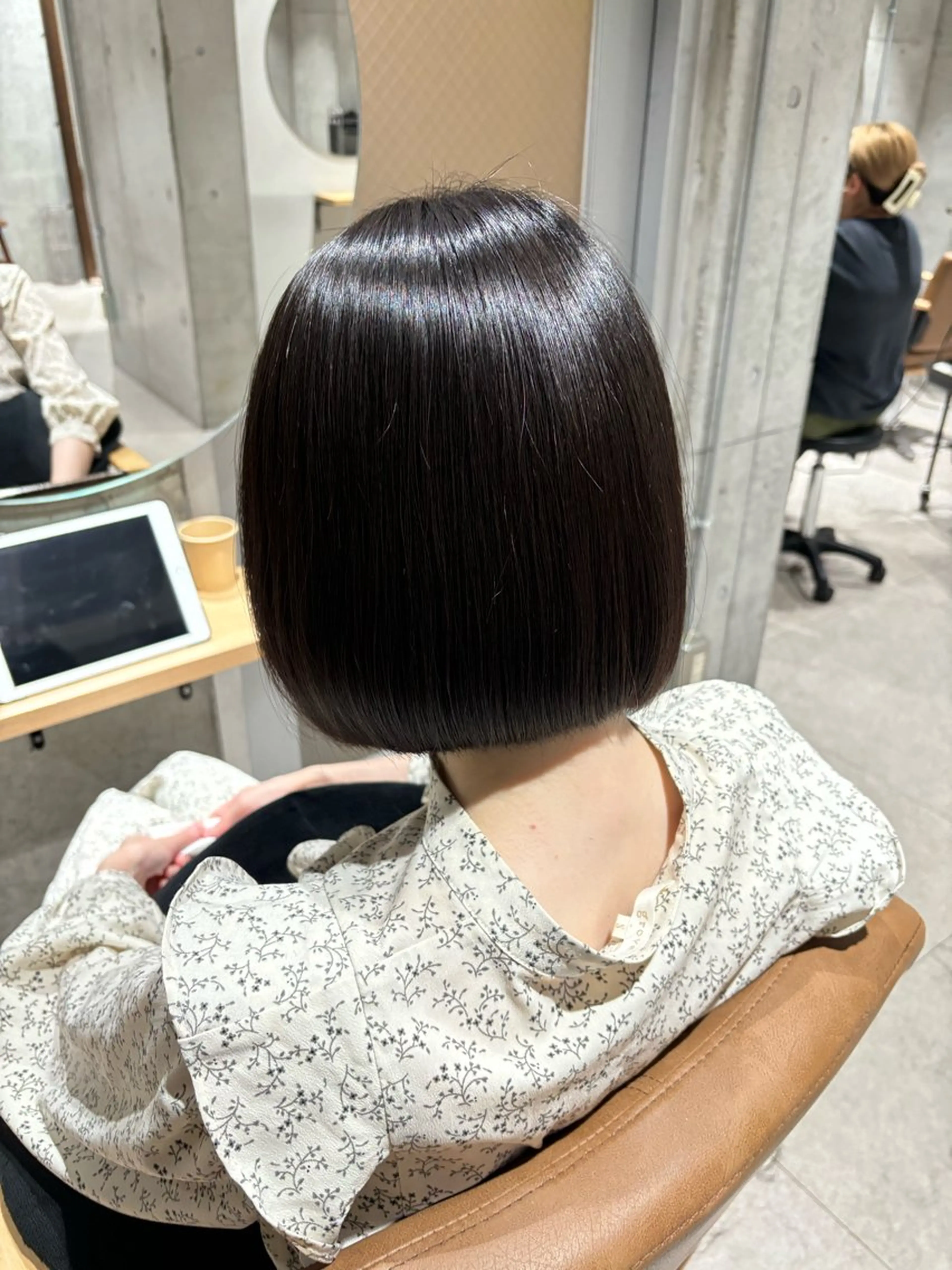 ショート ボブ 縮毛矯正 トリートメント カット 縮毛矯正 トリートメント LOOSE立川 SHIMODA🧸のヘアスタイル