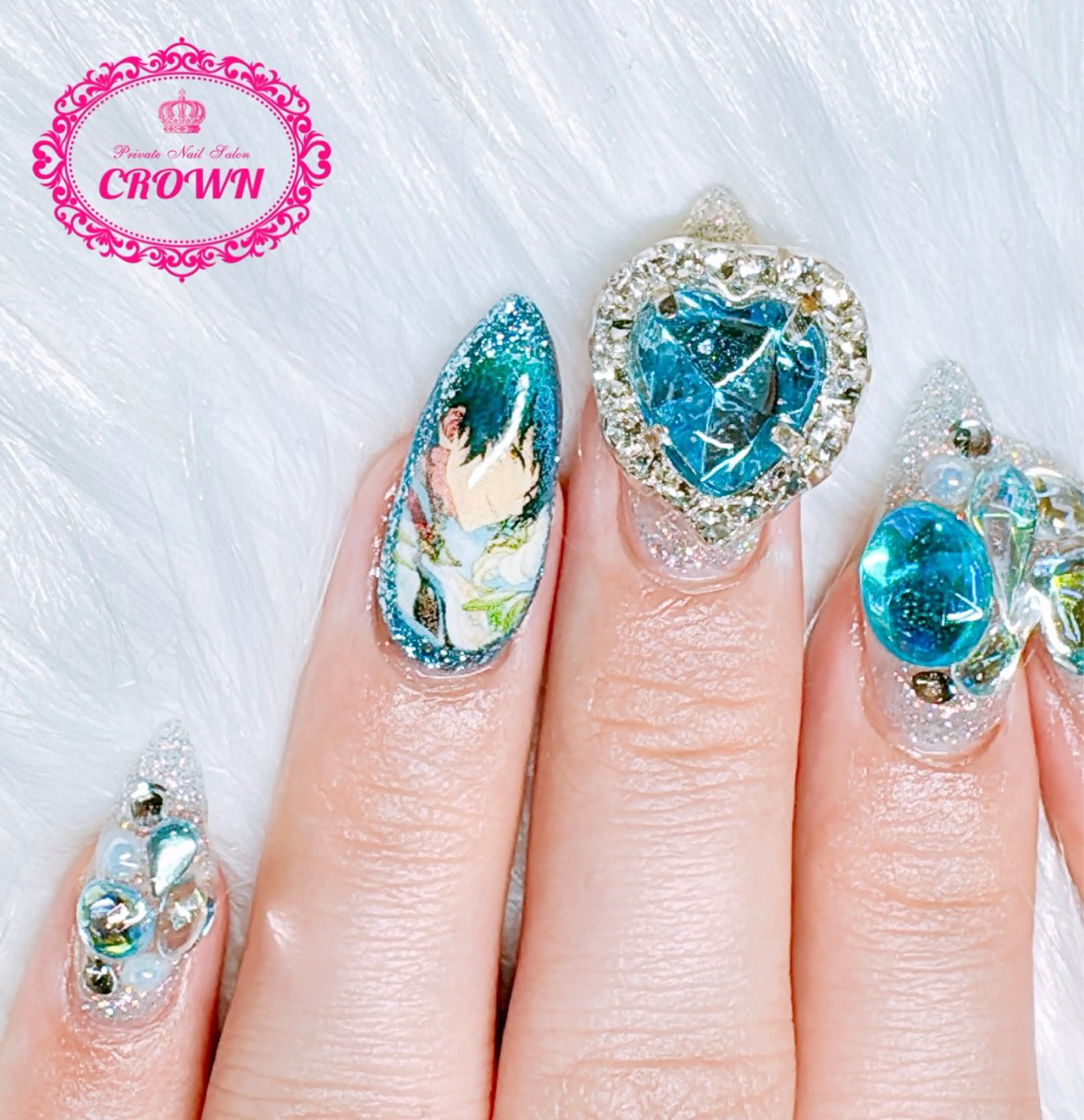 ネイル CROWN プライベートサロンのネイルデザイン