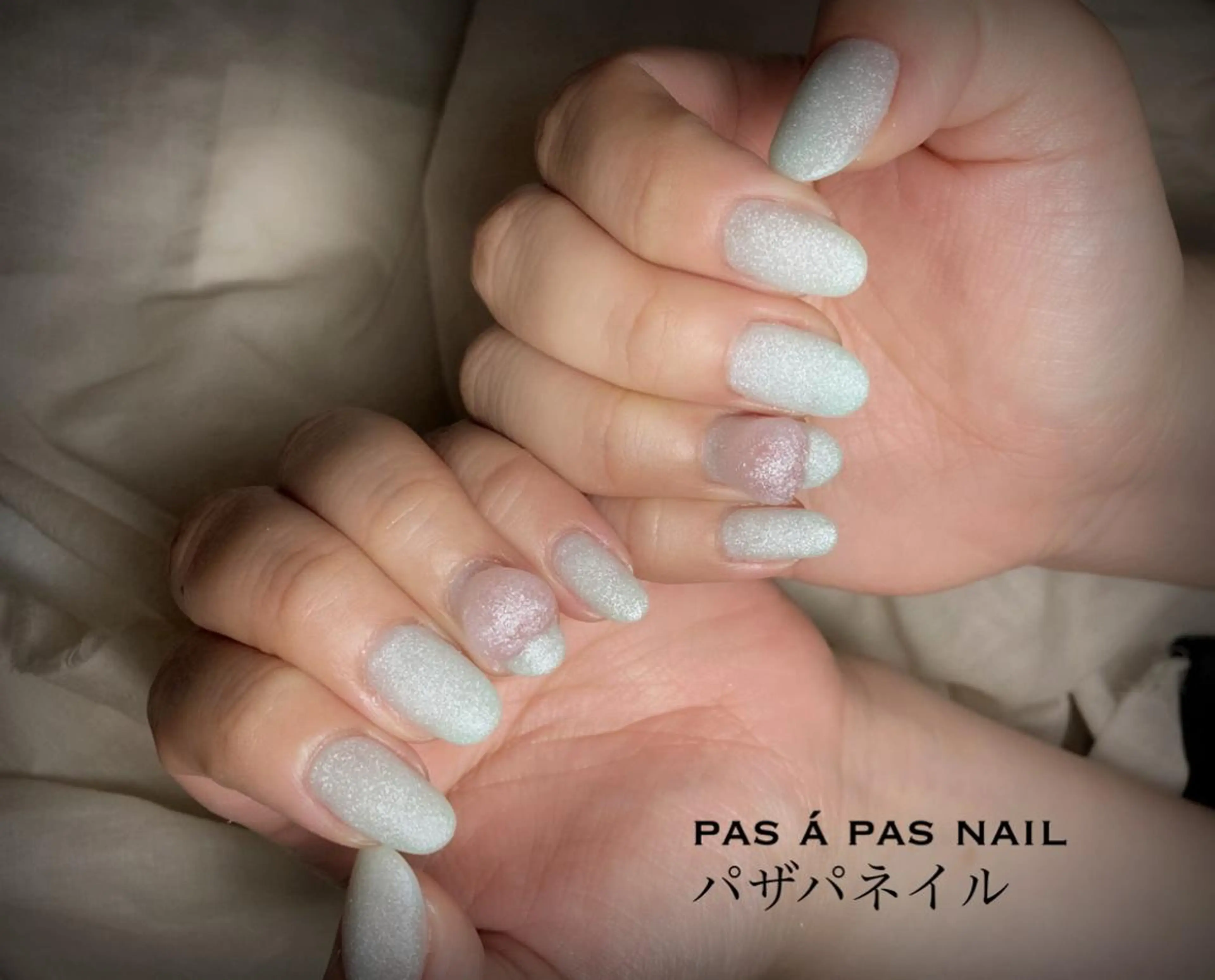 ネイル Yakko pas á pasのネイルデザイン