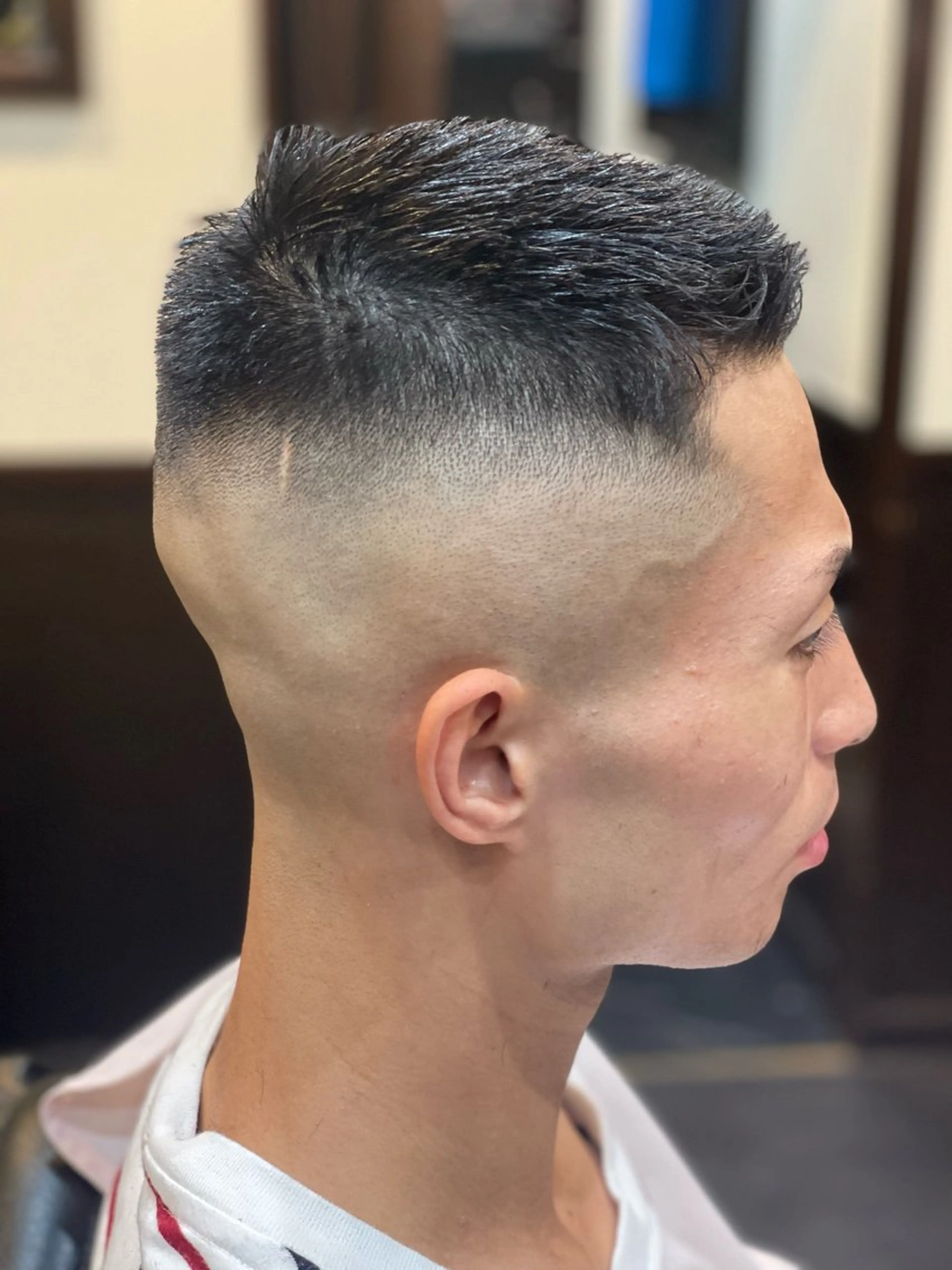 ショート メンズ 海老原 コウのヘアスタイル