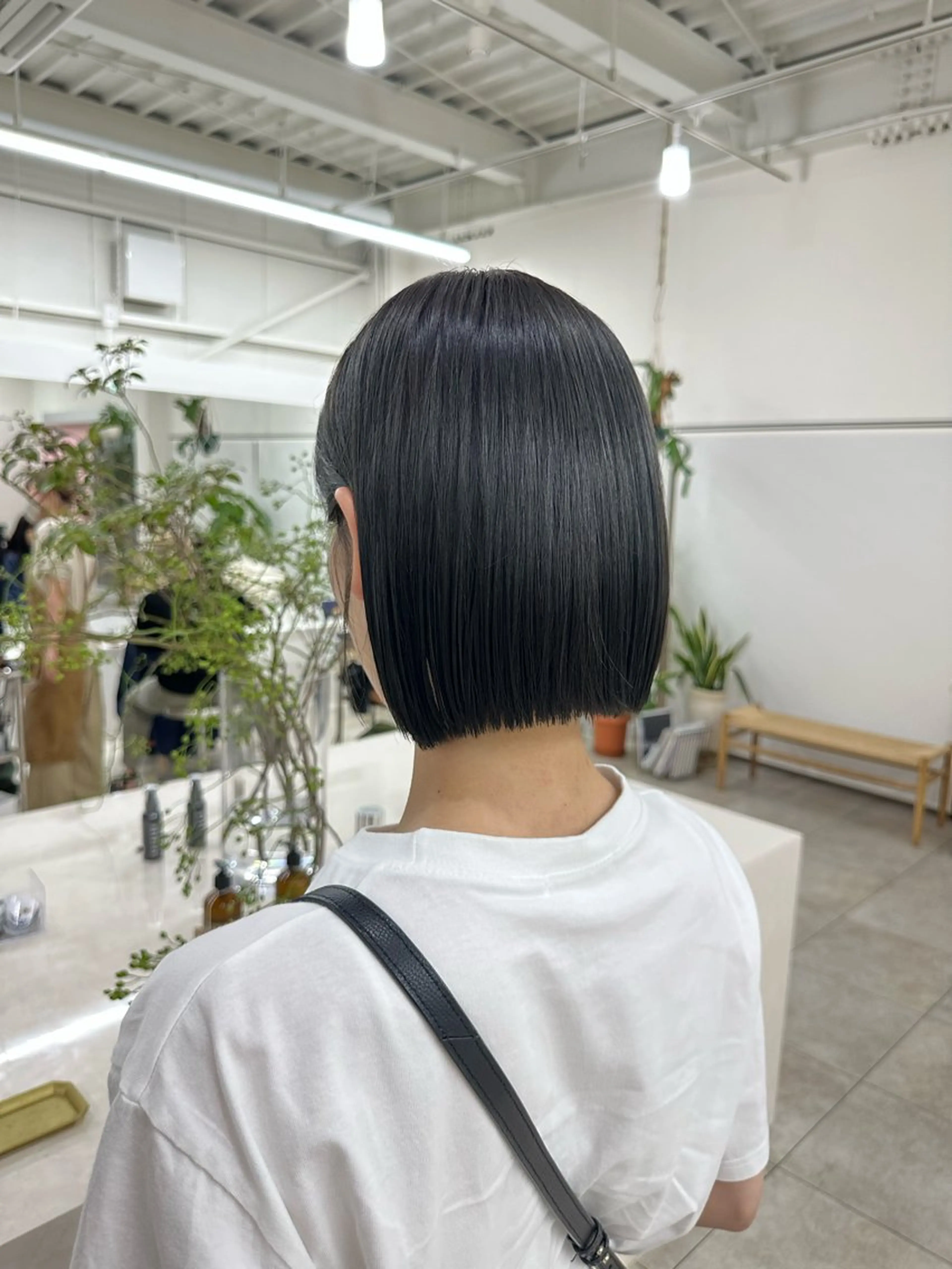 ミディアム カラー 林 莉央のヘアスタイル