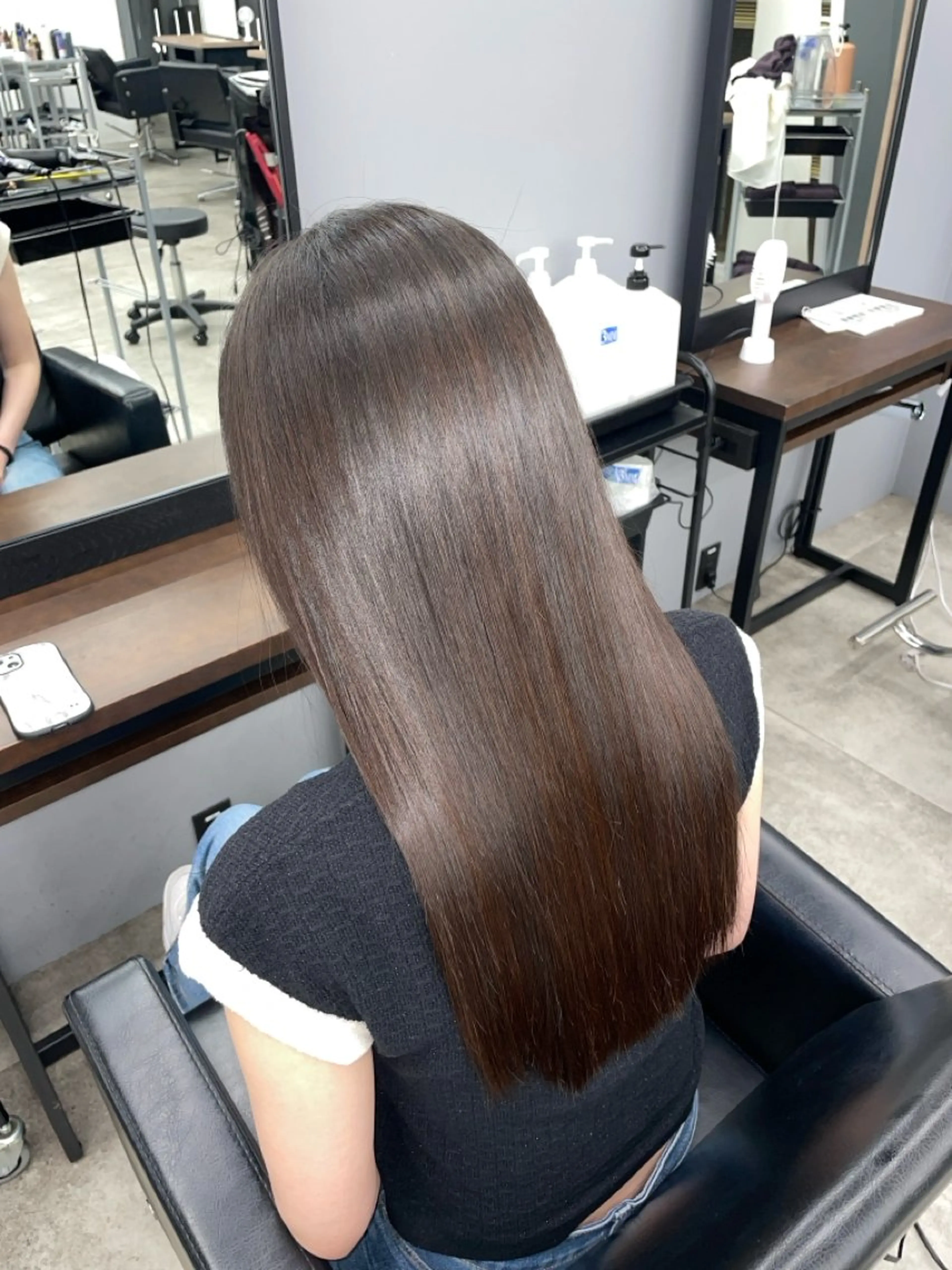 セミロング 艶髪/トリートメント ⭐️KIRARI⭐️のヘアスタイル