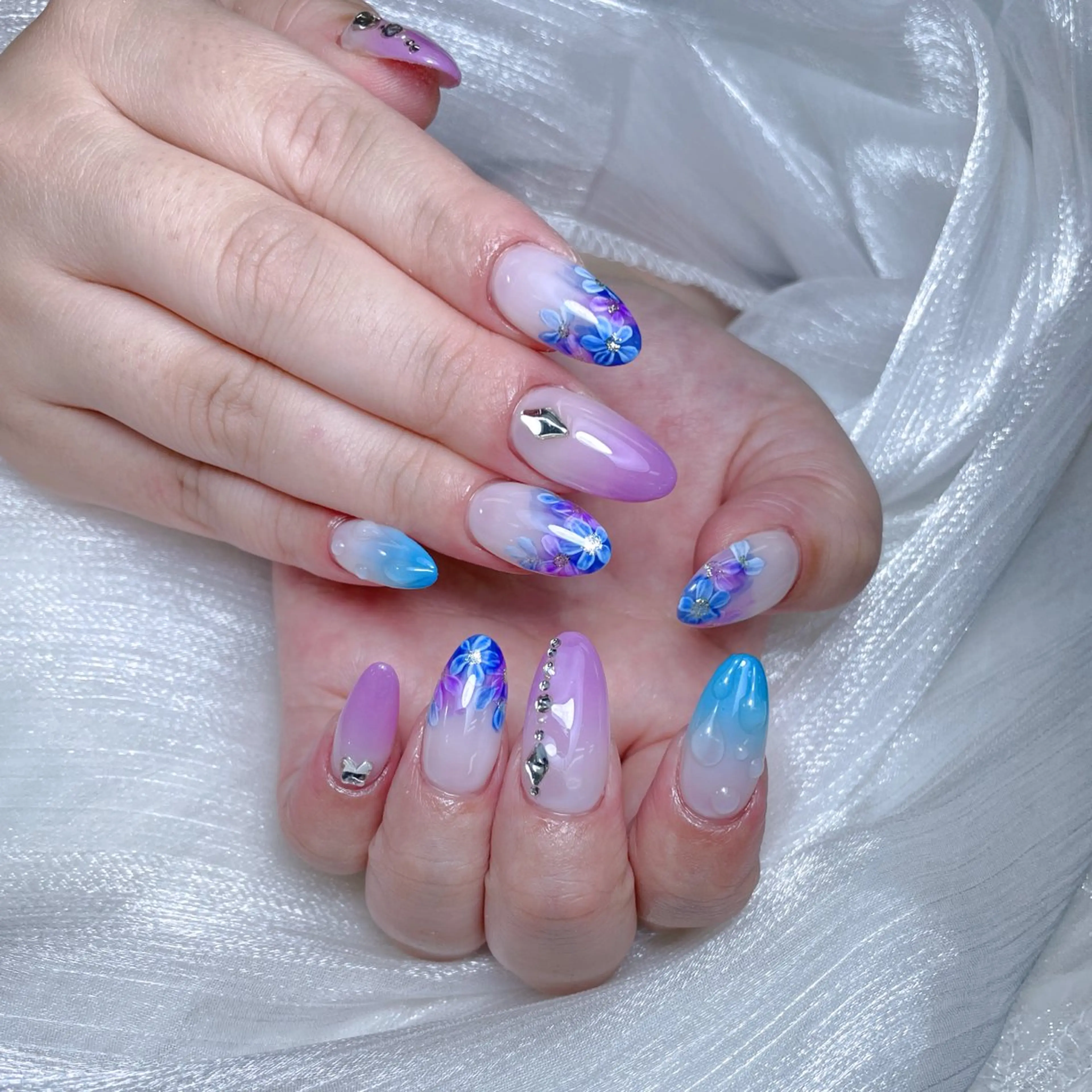 ネイル フレンチネイル キラキラネイル マグネットネイル ミラーネイル スカルプネイル ハンドネイル NailPrincess所属・princess スカルプ専門店のネイルデザイン