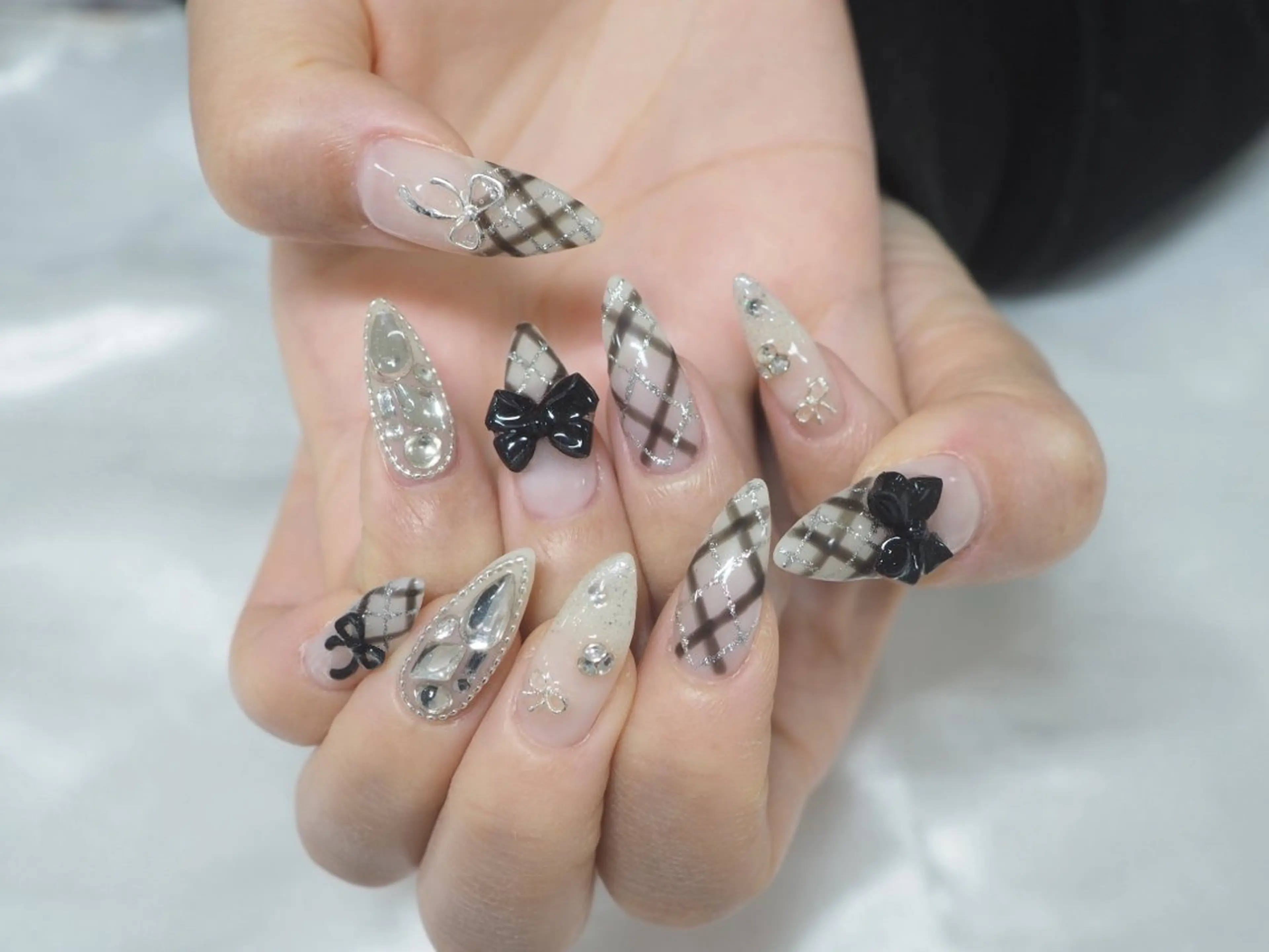 ネイル ハンドネイル 中江 彩芽のネイルデザイン