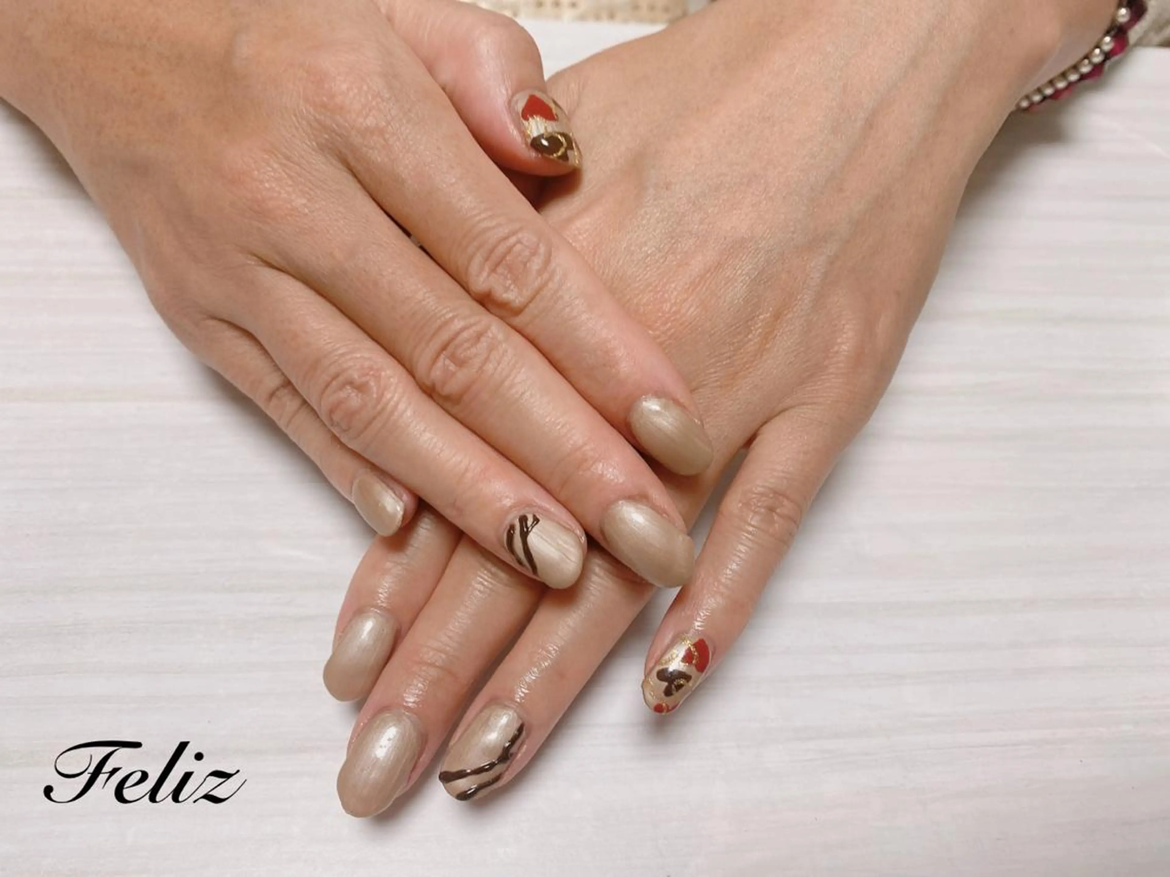 ネイル 痛ネイル/ワンホン/ フィルイン/長さだしのネイルデザイン