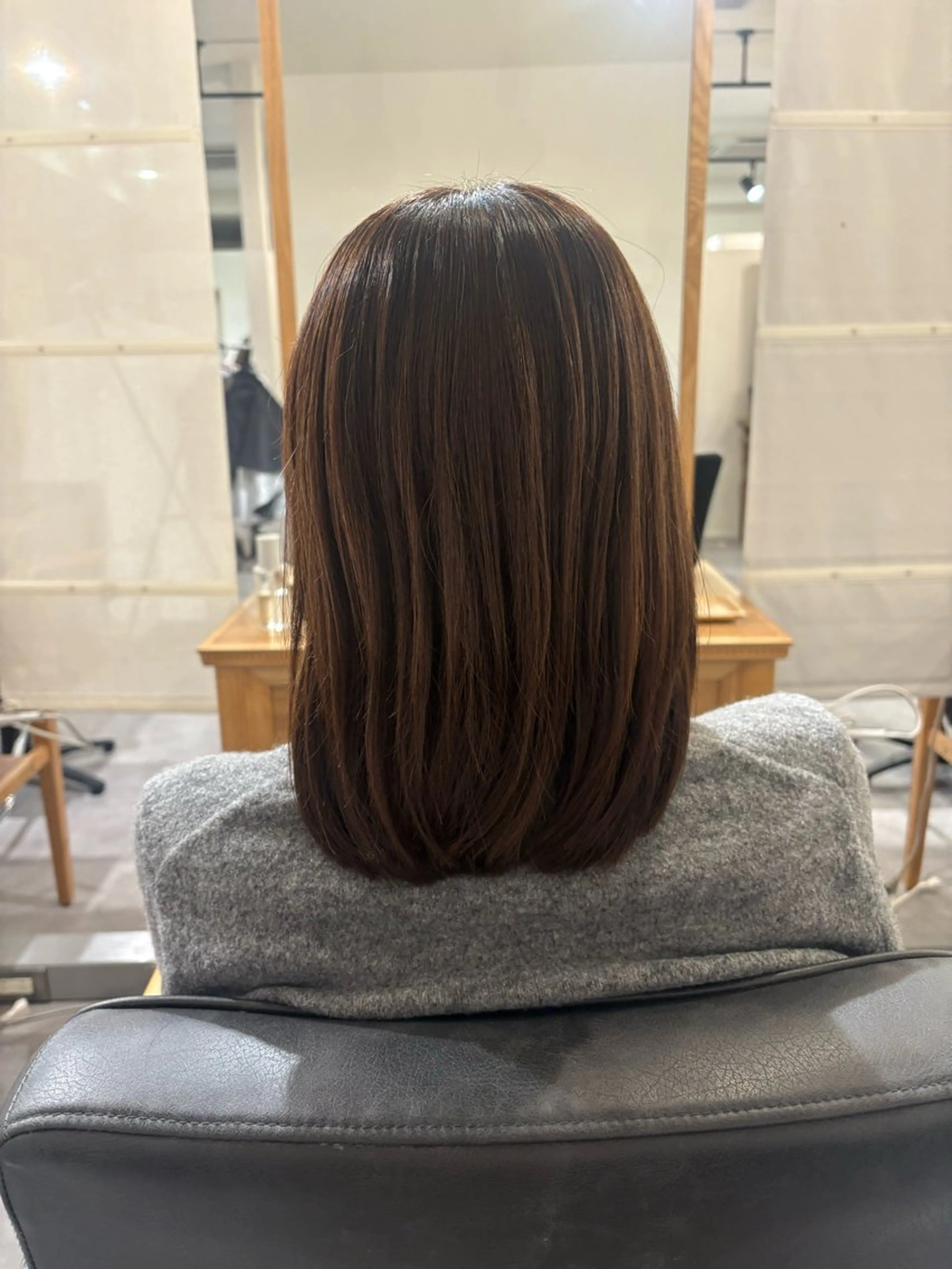 ミディアム 岬 怜奈のヘアスタイル