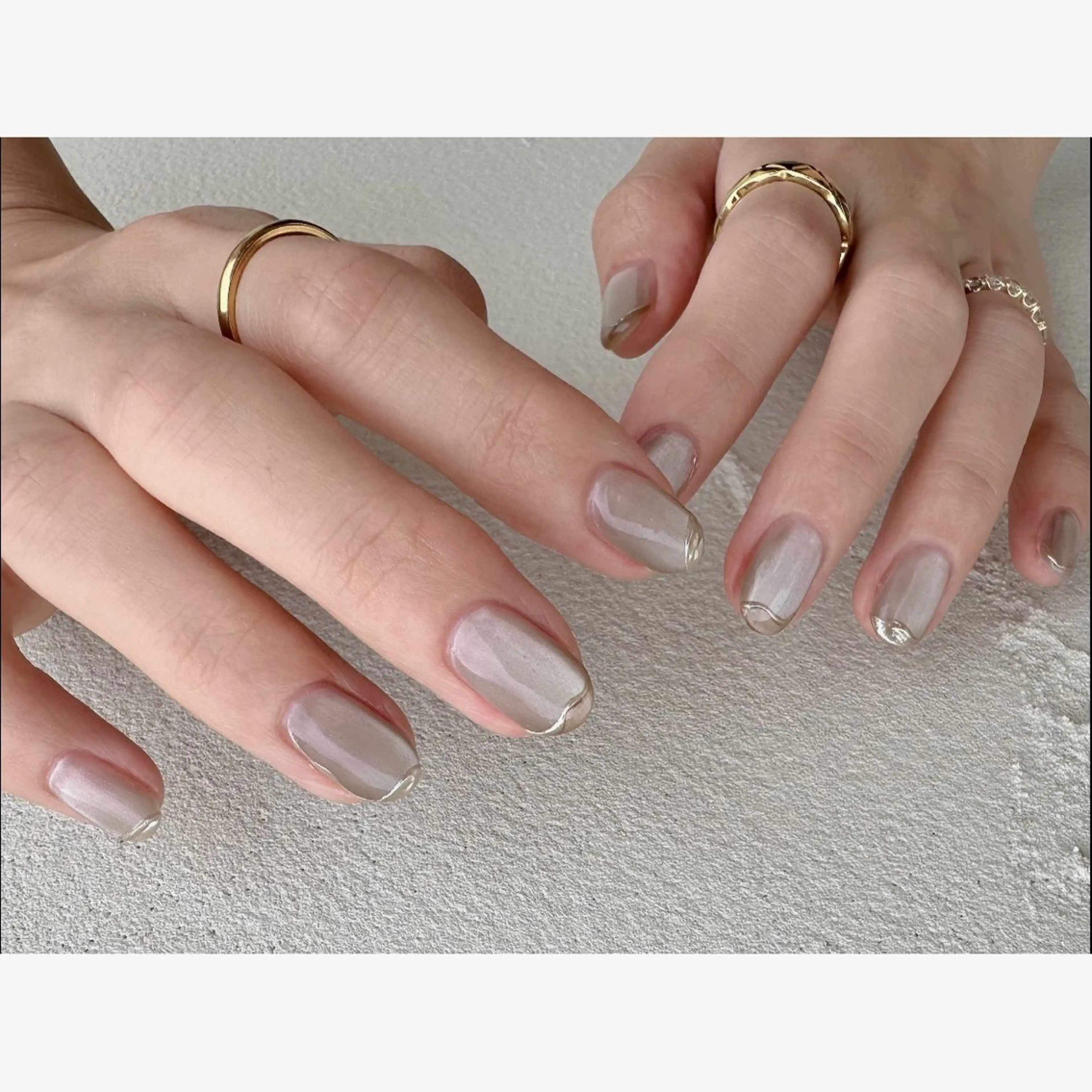 ネイル ゴールド マグネットネイル ミラーネイル ハンドネイル megu_ kanoanailのネイルデザイン