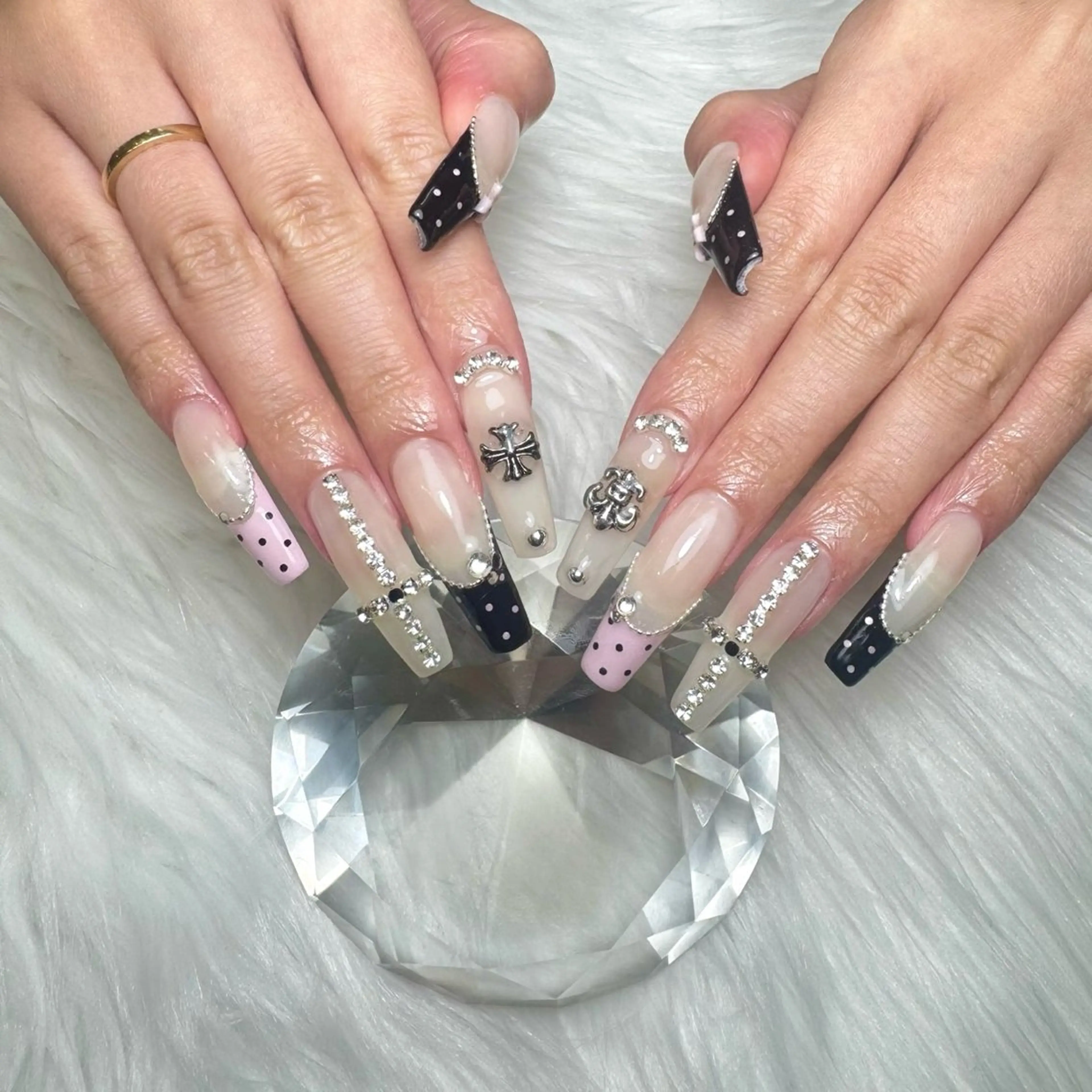 ネイル ハンドネイル lifra Hinaのネイルデザイン