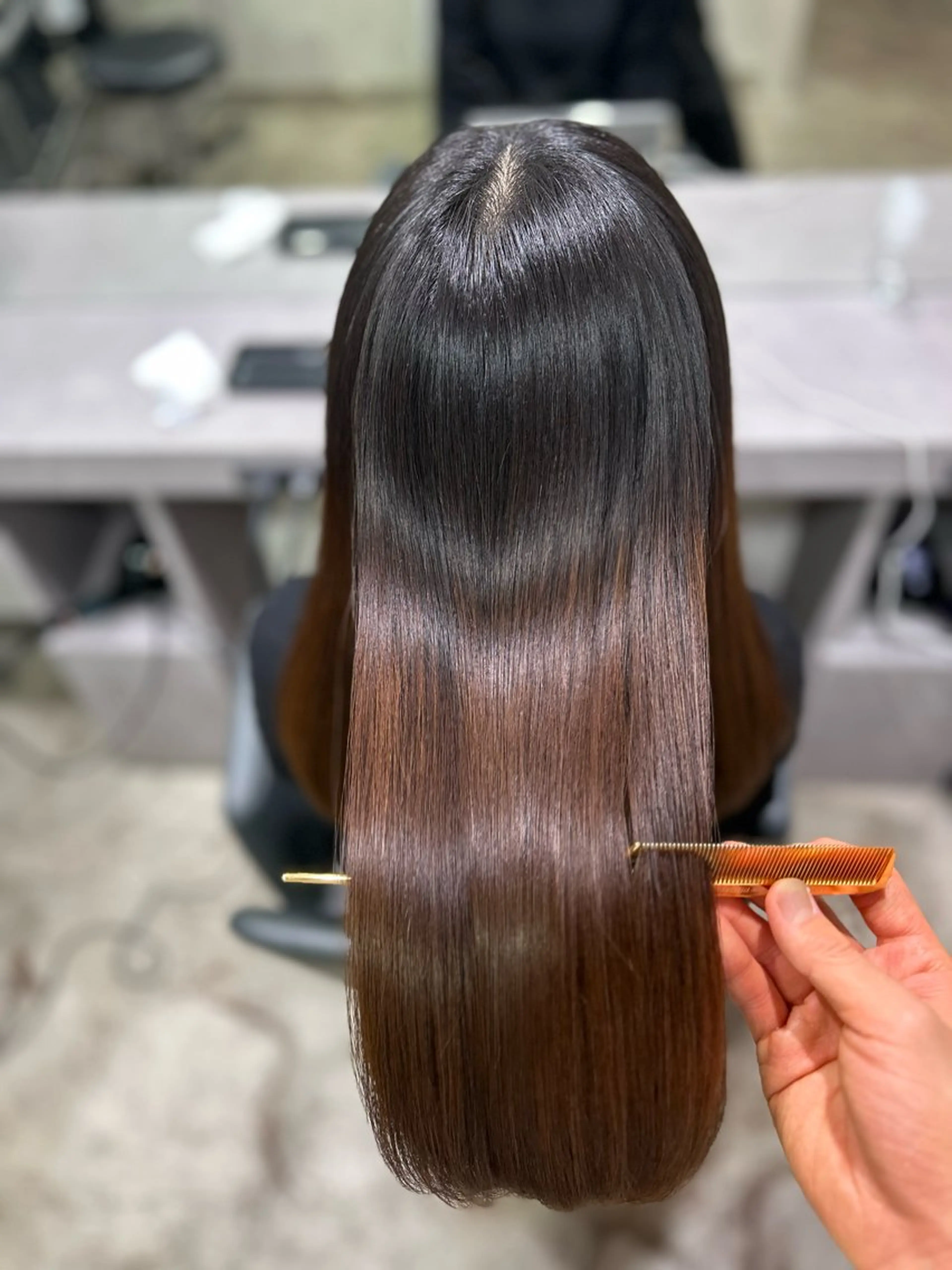 セミロング 割れ癖も直す髪質改善 美容師✨みやたのヘアスタイル