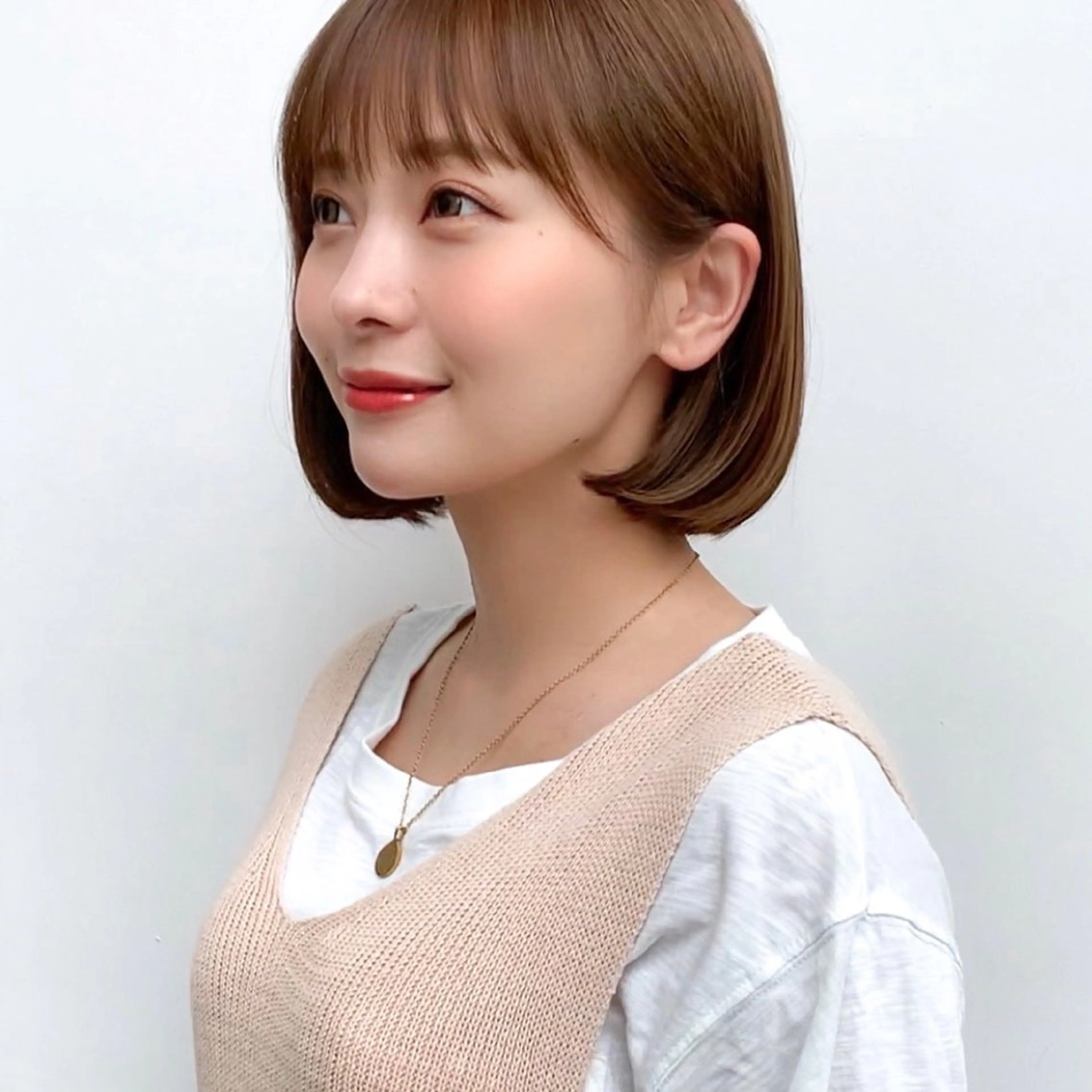 ショート カラー ブラウンカラー ナチュラルブラウン ボブ カット ヘアカラー ボブ限定🎀 エミリのヘアスタイル