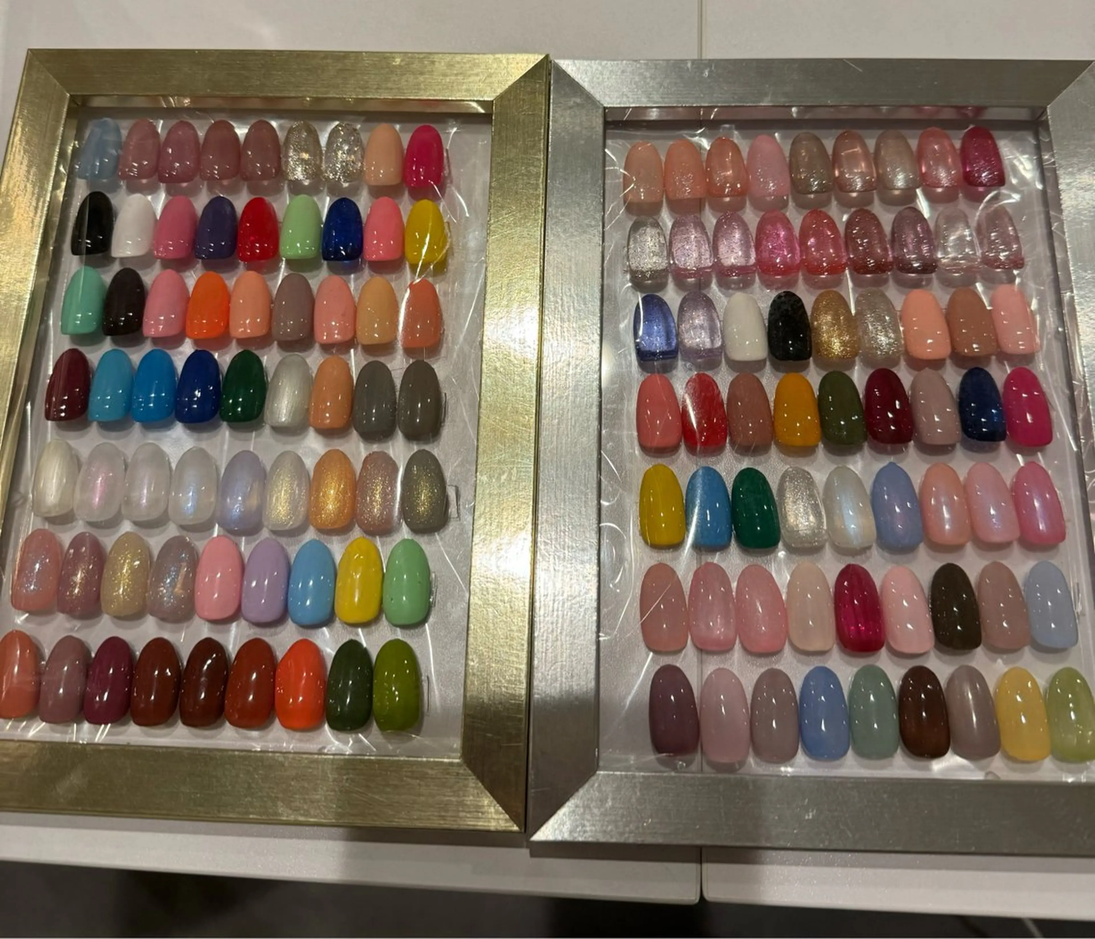 ネイル ハンドネイル 濱岡 咲のネイルデザイン