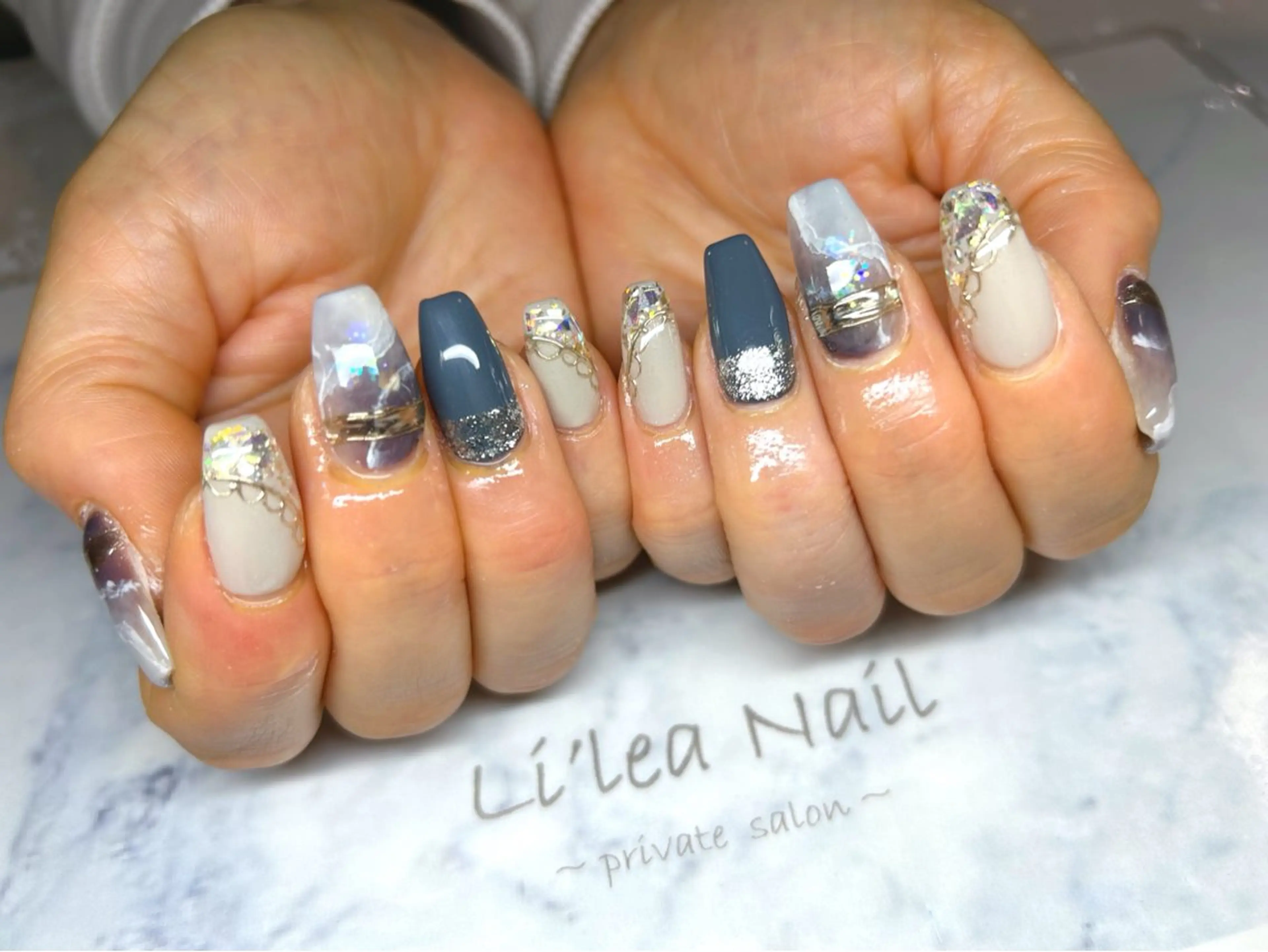 ネイル Li'leaNail AINAのネイルデザイン