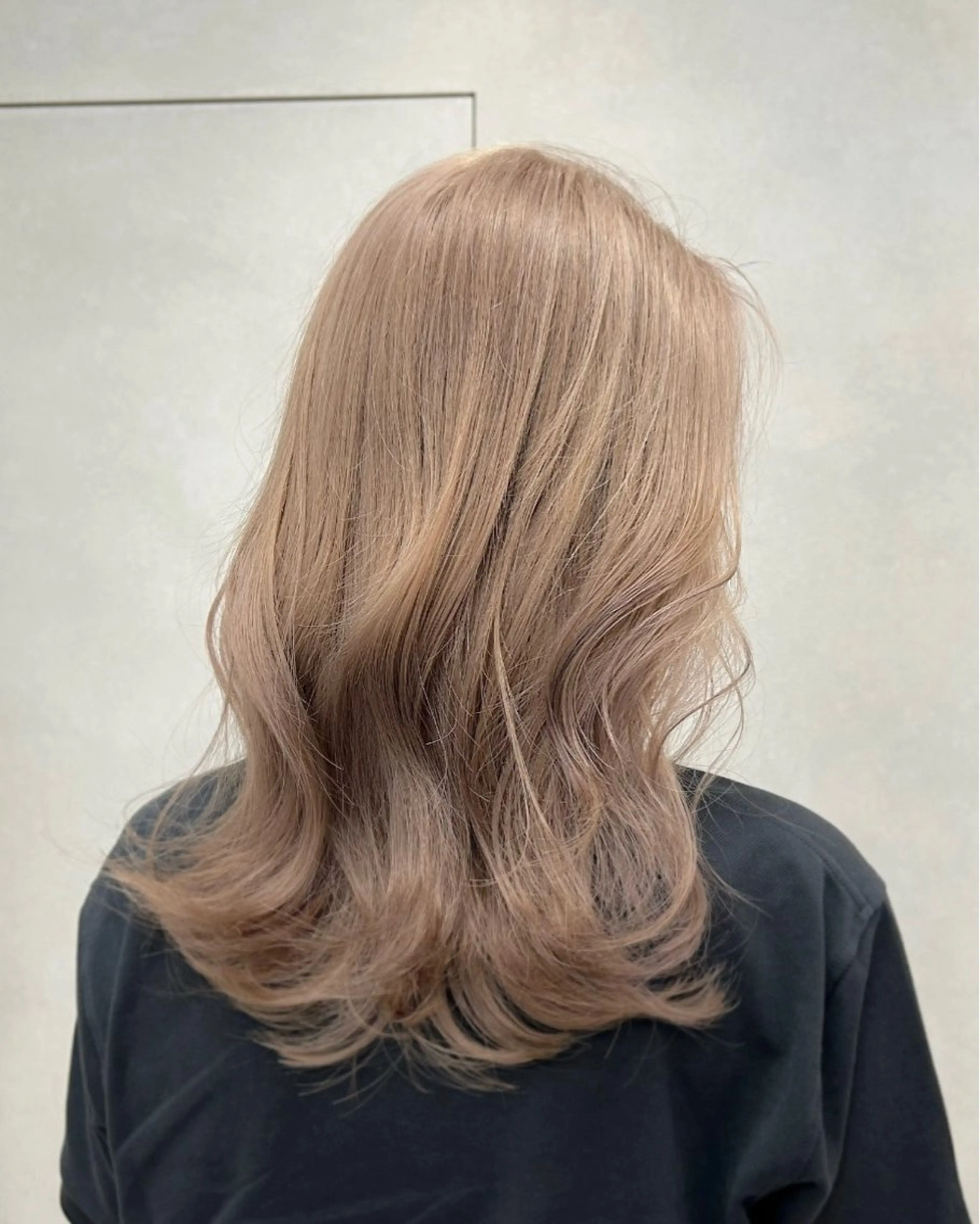 セミロング カラー ✨レイヤーカット 海外ヘア/原宿✨のヘアスタイル