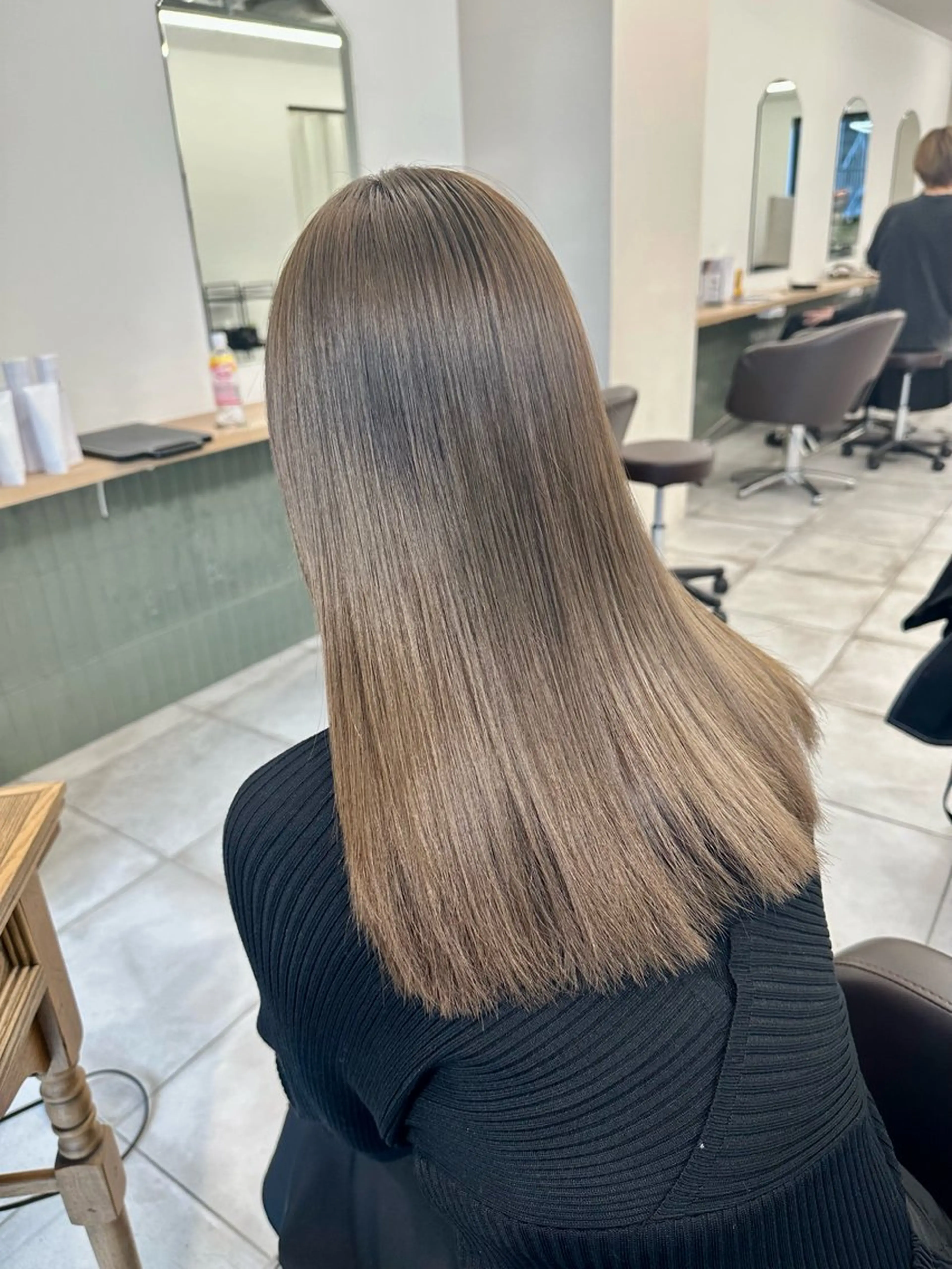 セミロング カラー カット ヘアカラー トリートメント ブリーチなし/レイヤ ー特化🌈Tommyのヘアスタイル