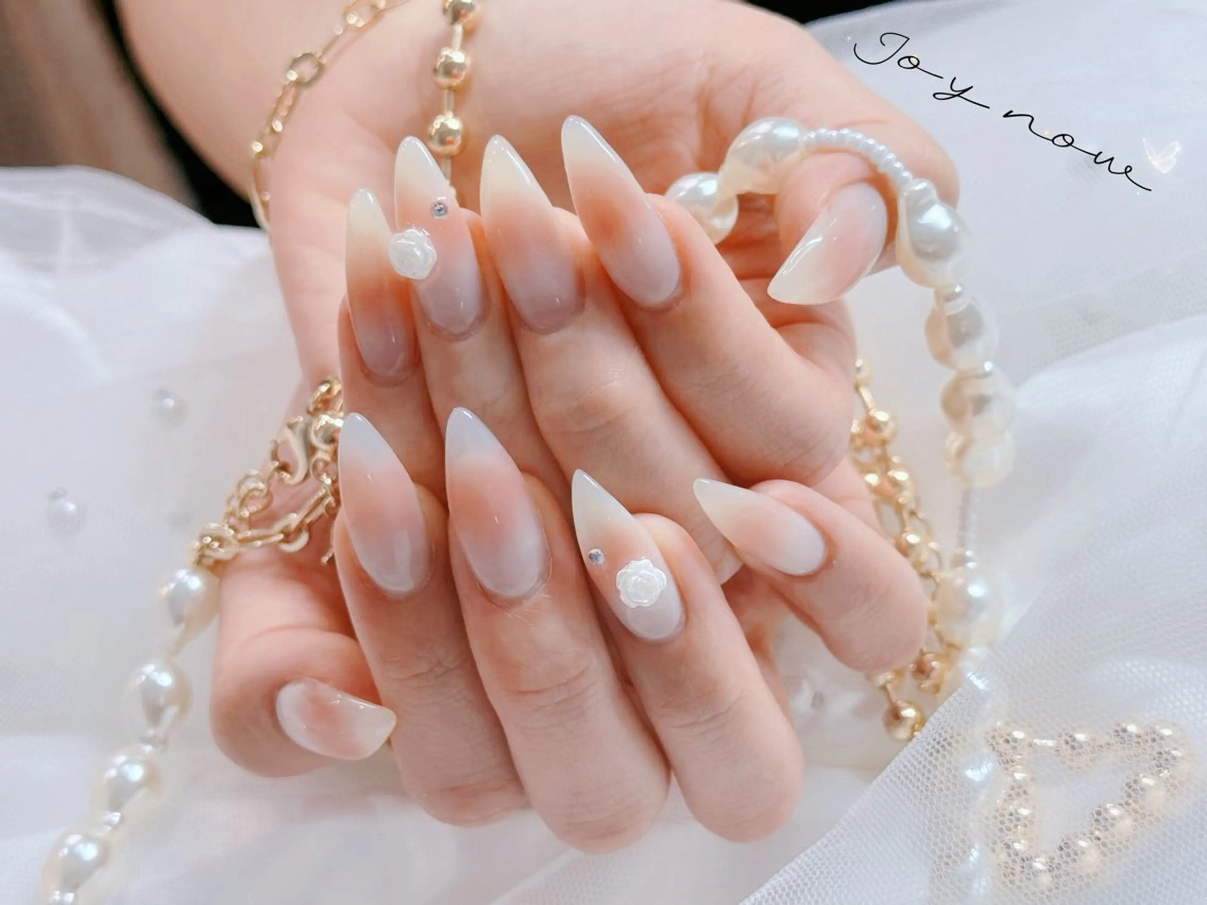 ロング ハンドネイル Joy Nowのネイルデザイン