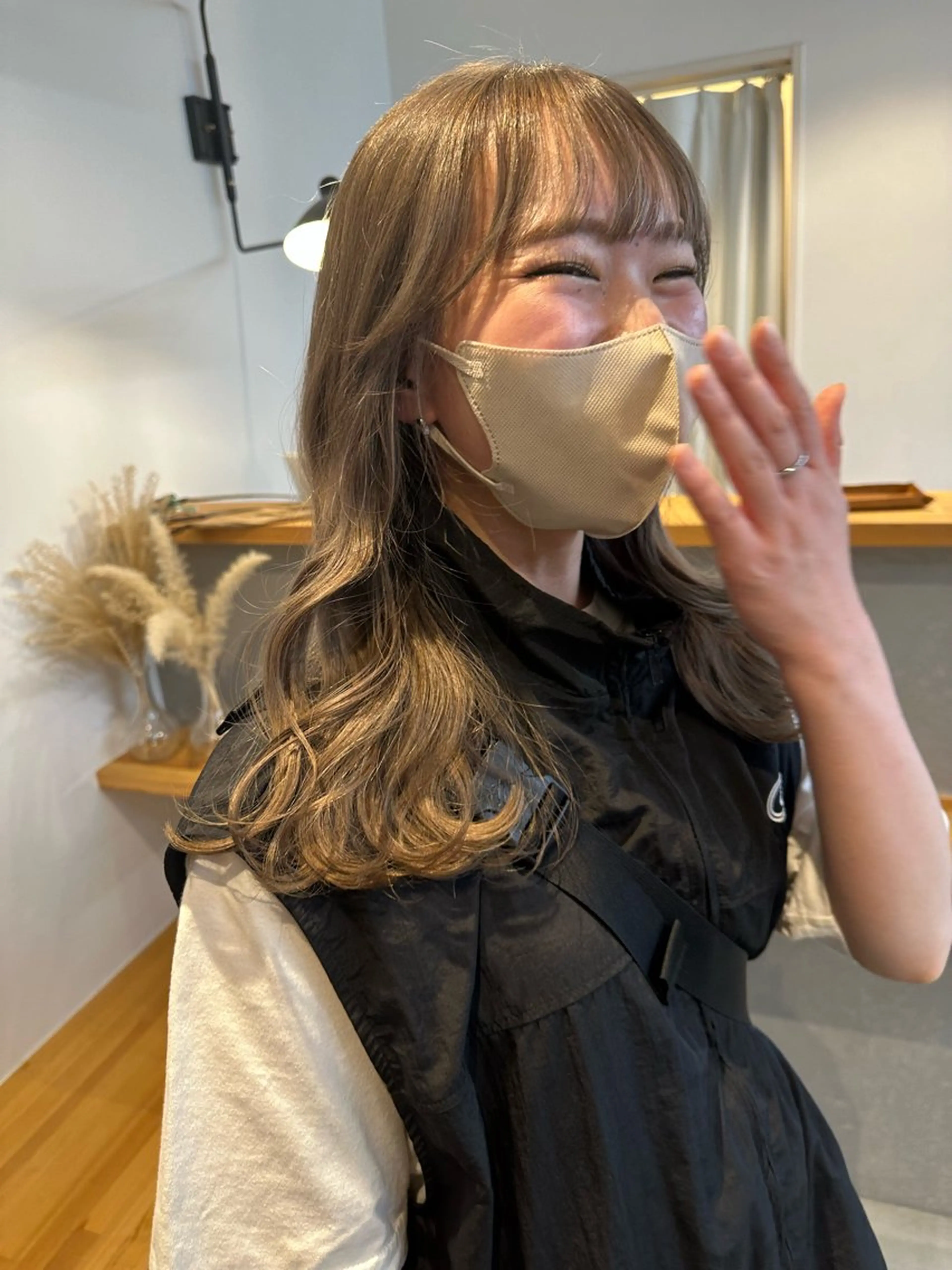 ミディアム カラー ヘアカラー トリートメント yuika .のヘアスタイル