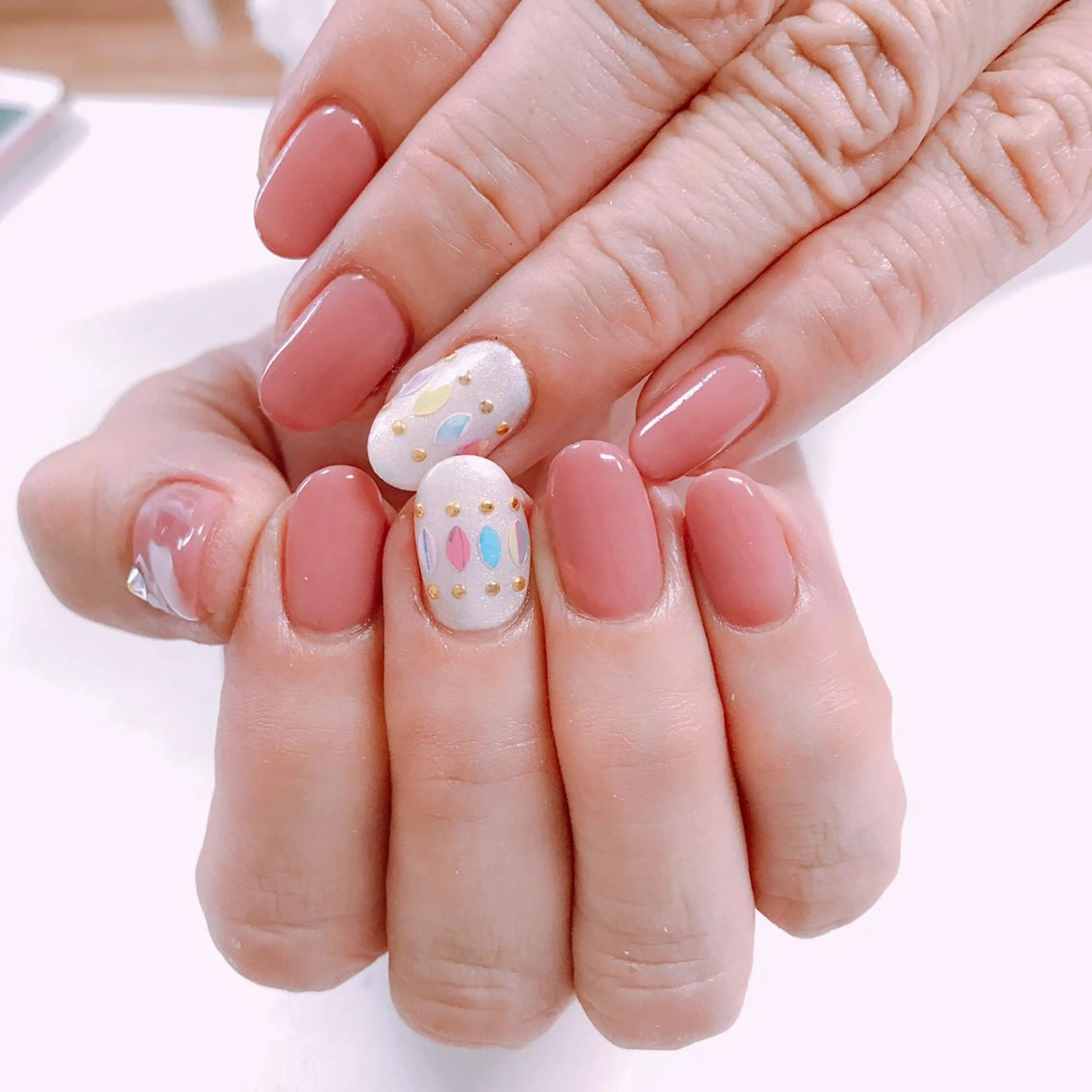 ネイル アートネイル 長さ出し フットネイル グリーン ニュアンスネイル Lily Roseスタッフ一同のマツエク・マツパデザイン