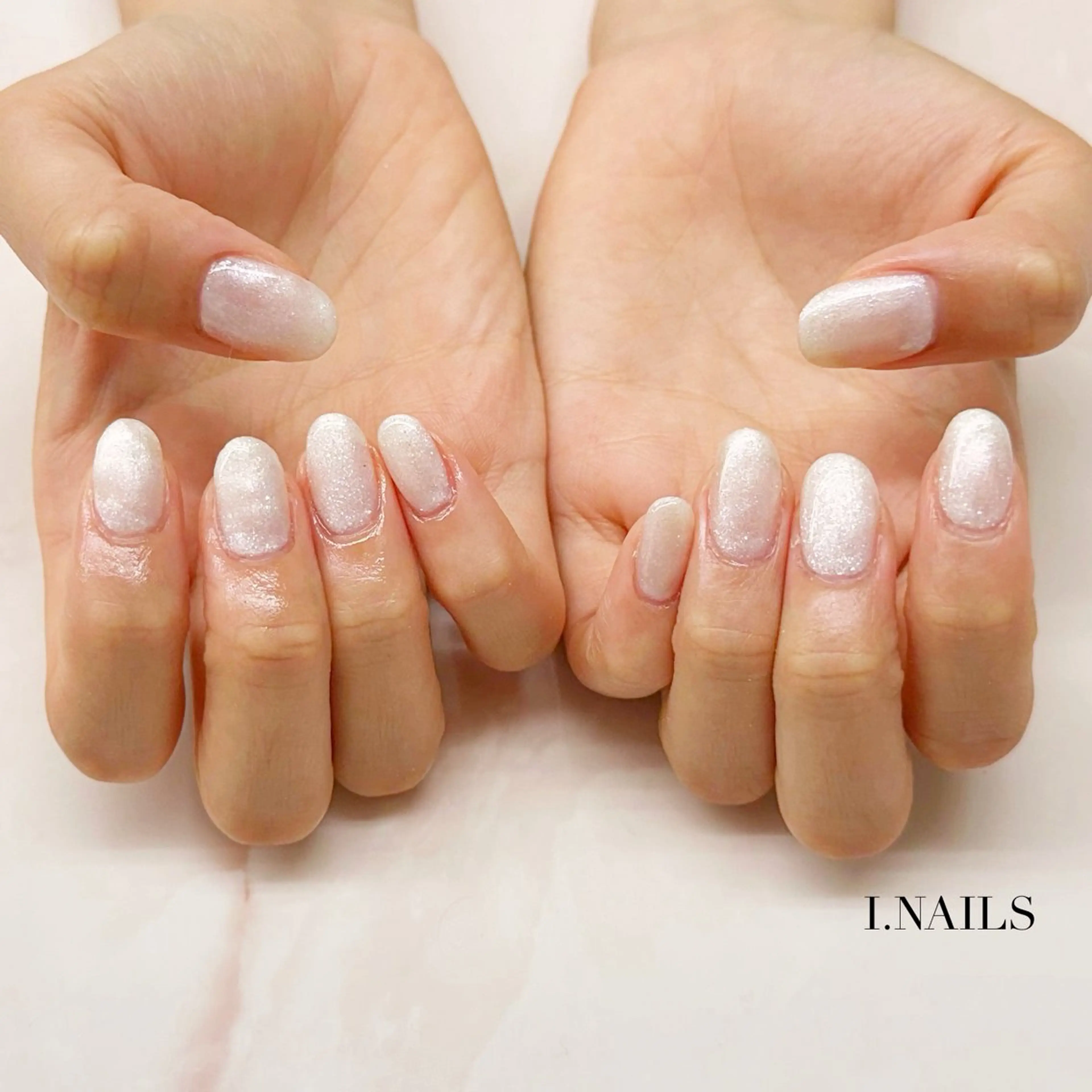 ネイル アイネイルズ所属・早川 梓のネイルデザイン