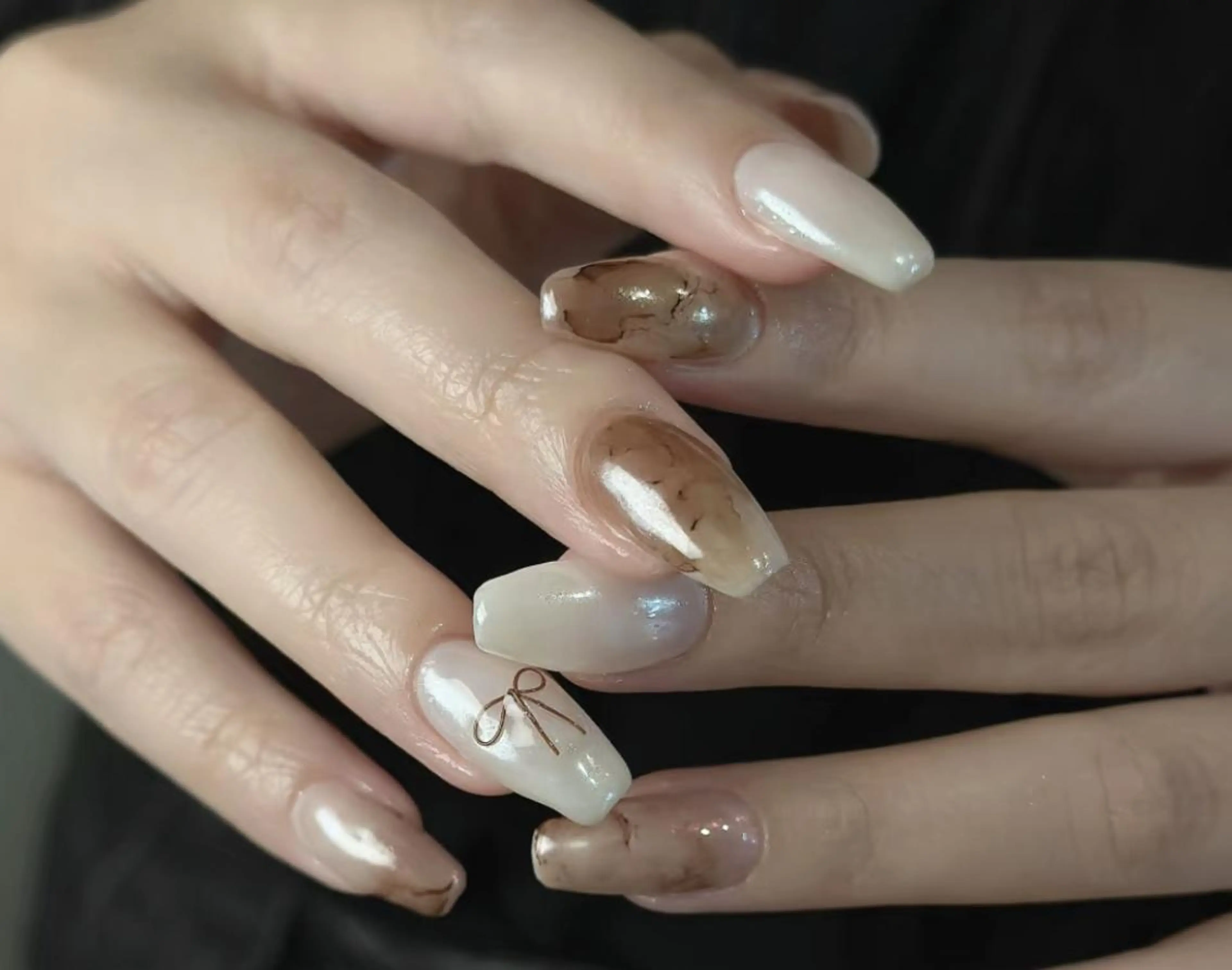 ネイル ハンドネイル 🎀 Ayaka_nailのネイルデザイン