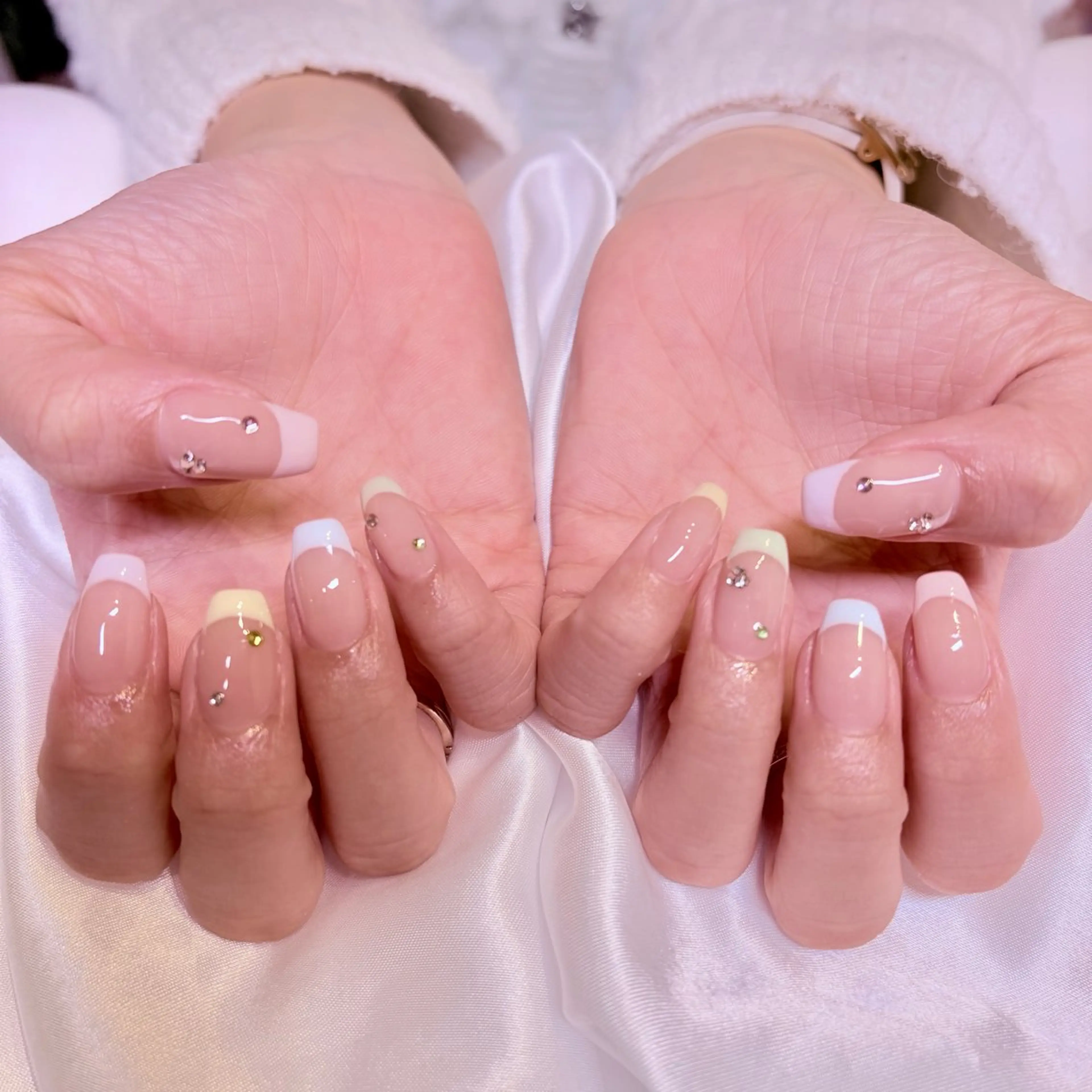 ネイル フレンチネイル パステルネイル ハンドネイル nail salon e'mu💐のネイルデザイン