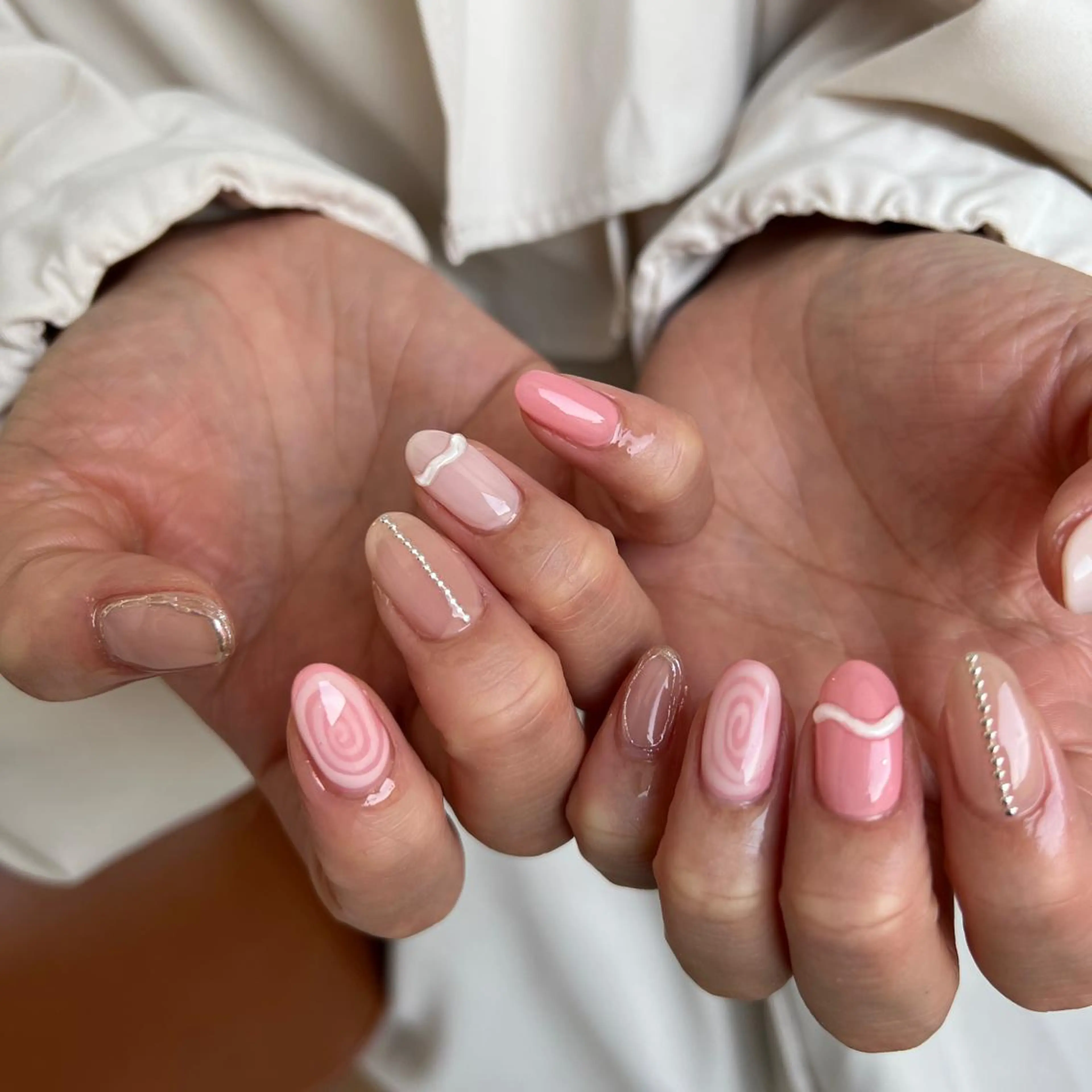 ネイル 黒葛原 めぐみのネイルデザイン