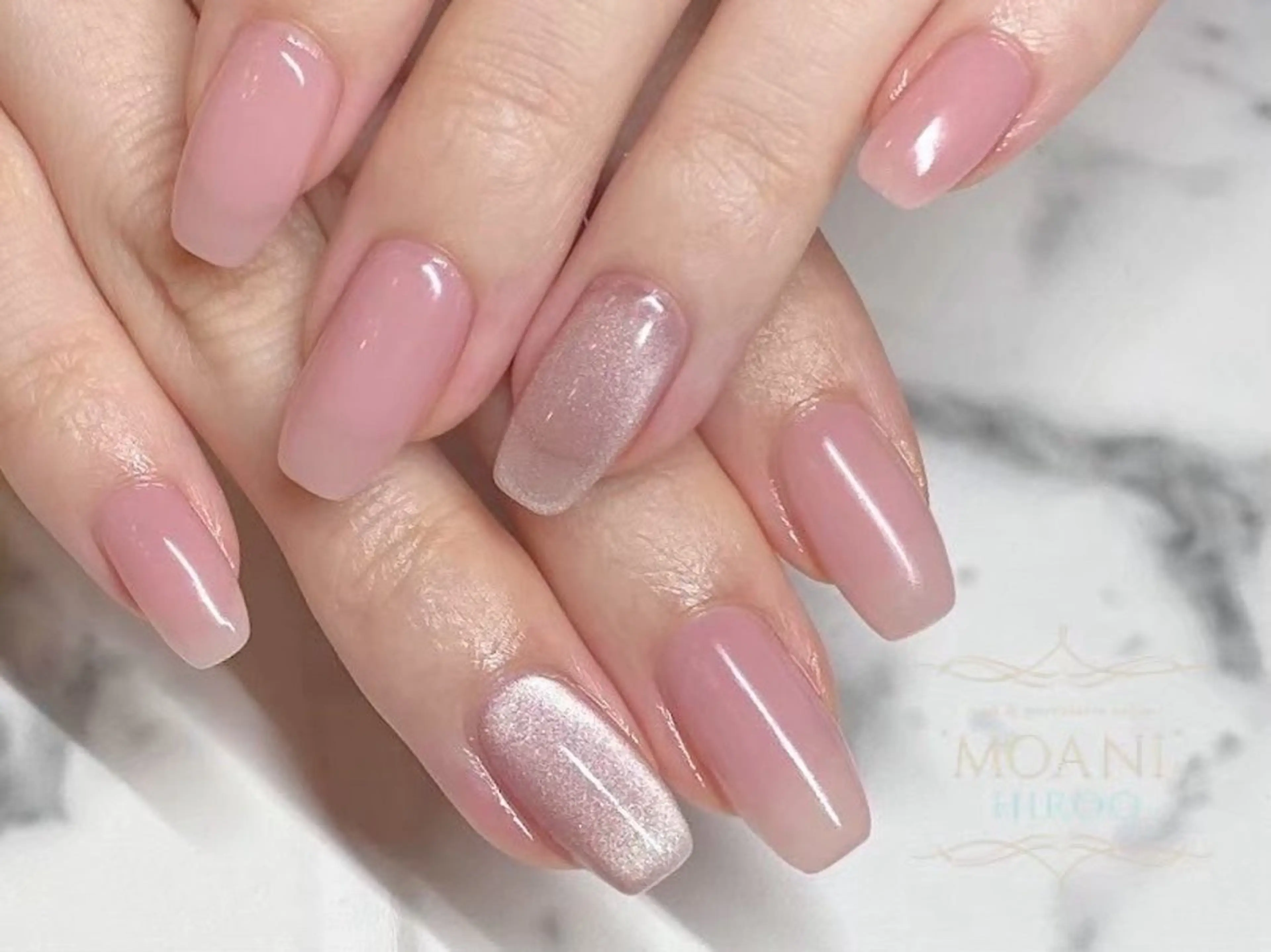 ネイル フィルインネイルサロンMOANIHiroo 恵比寿店所属・NAGAFUCHI HONOKAのネイルデザイン