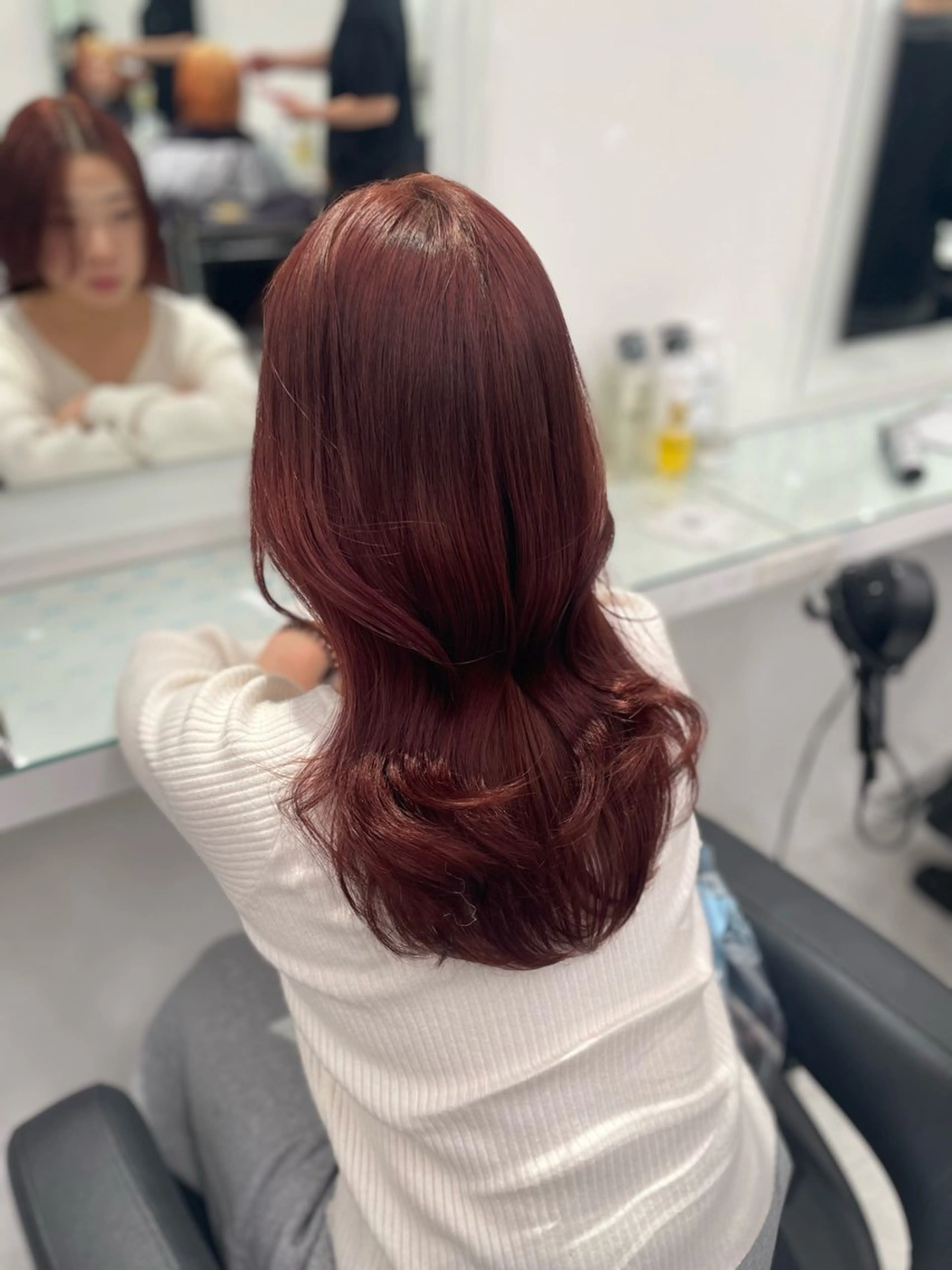 セミロング カラー ヘアカラー トリートメント トレンド暖色ヘア🍒 miu🍒のヘアスタイル