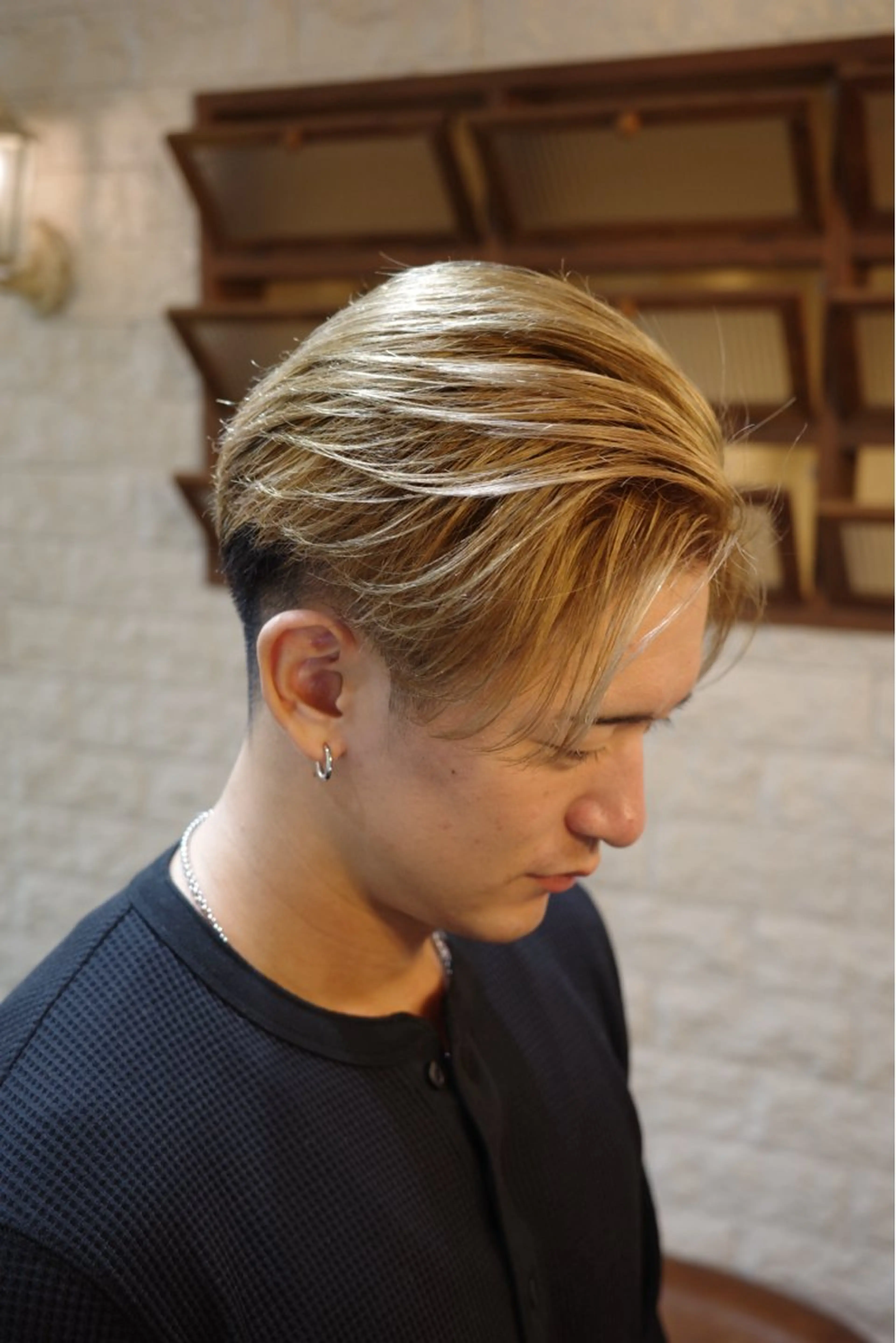 カラー メンズ ヘアカラー 赤木蓮/メンズ特化 パーマ/ハイトーンのヘアスタイル