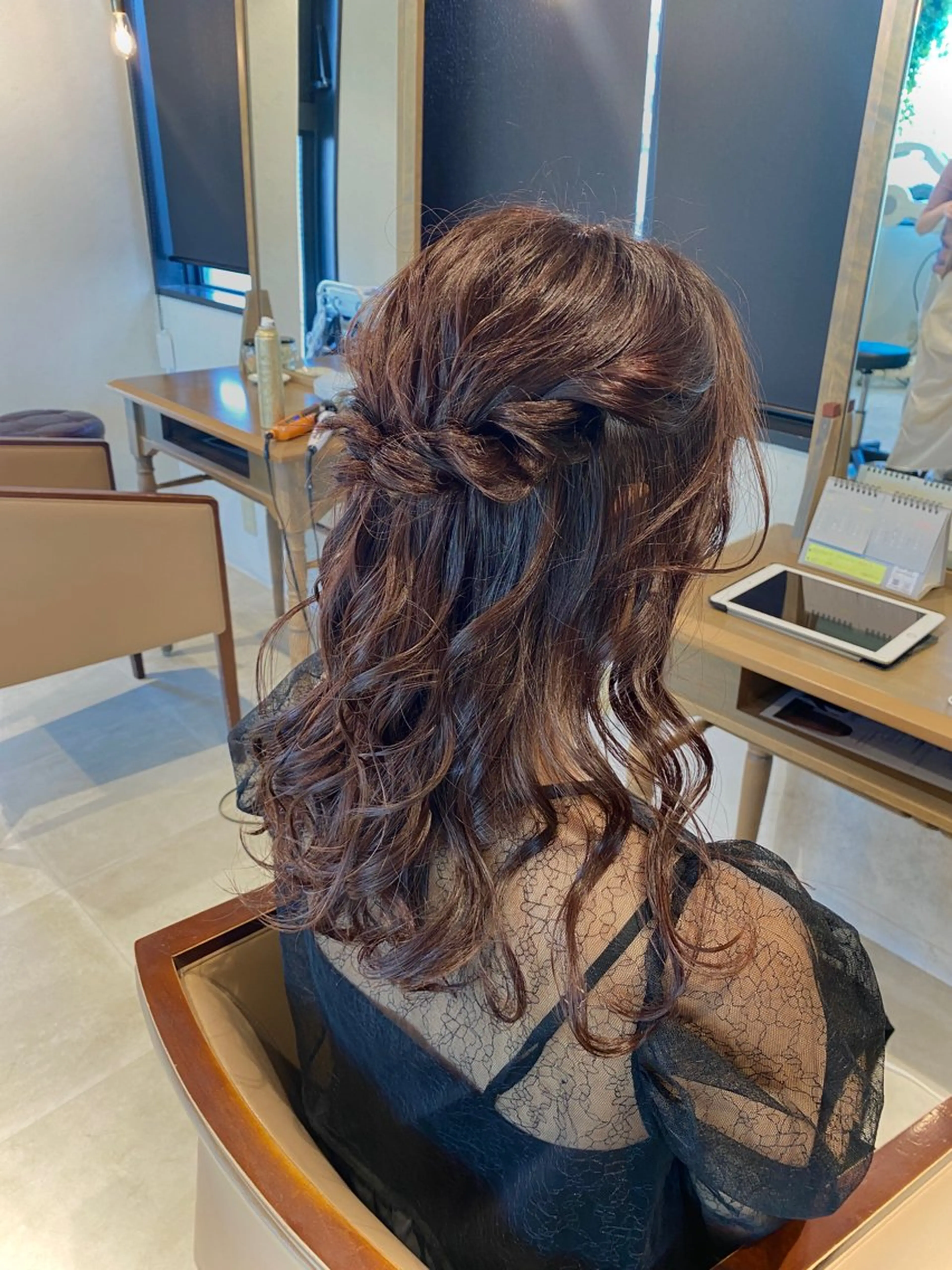 🌼【ハーフアップ/全体コテ巻き/お出かけヘアセット🎀✨】3850円🌼の写真