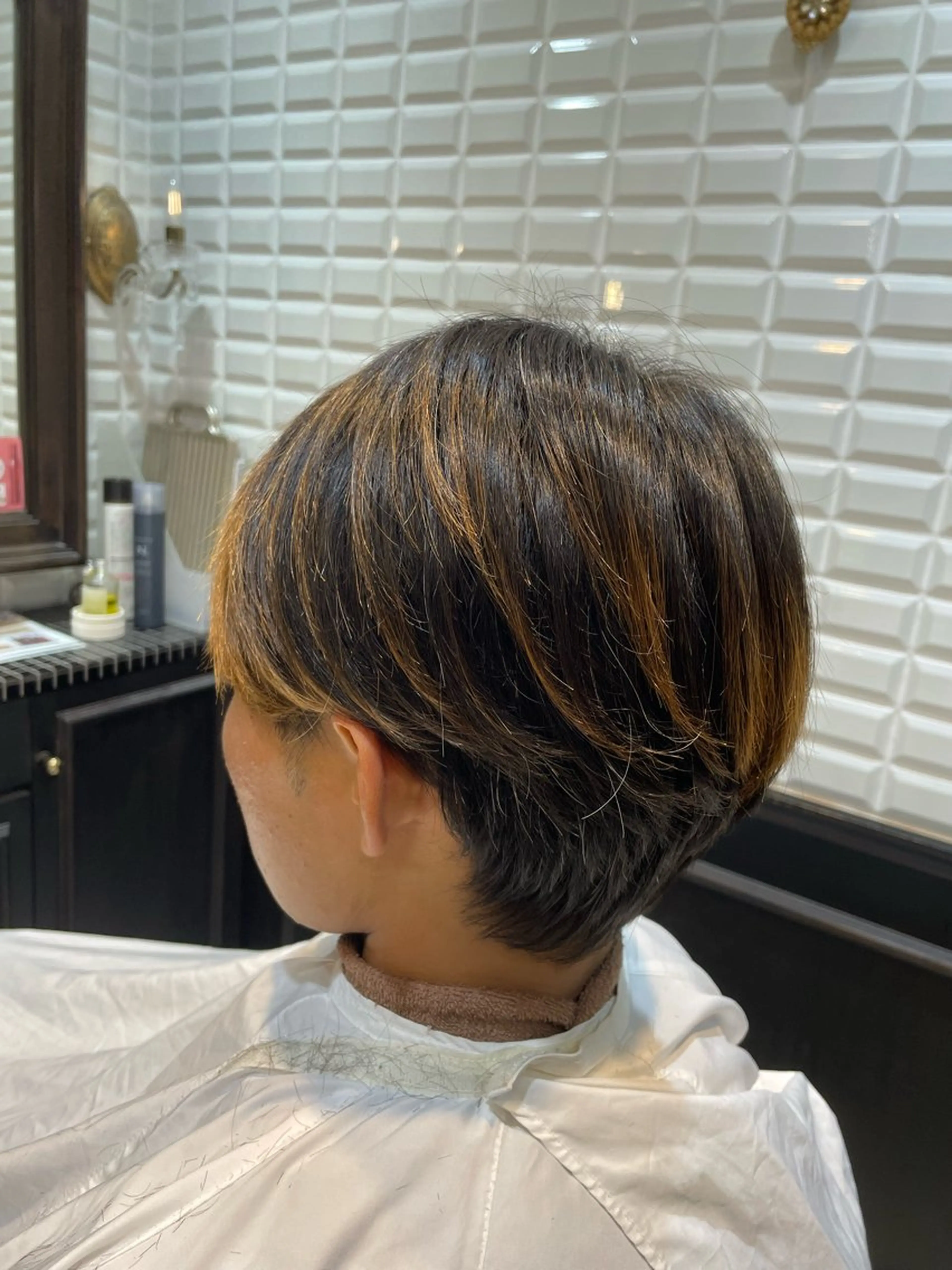 ショート メンズ 波巻き、ツイスト パーマモデル募集中のヘアスタイル