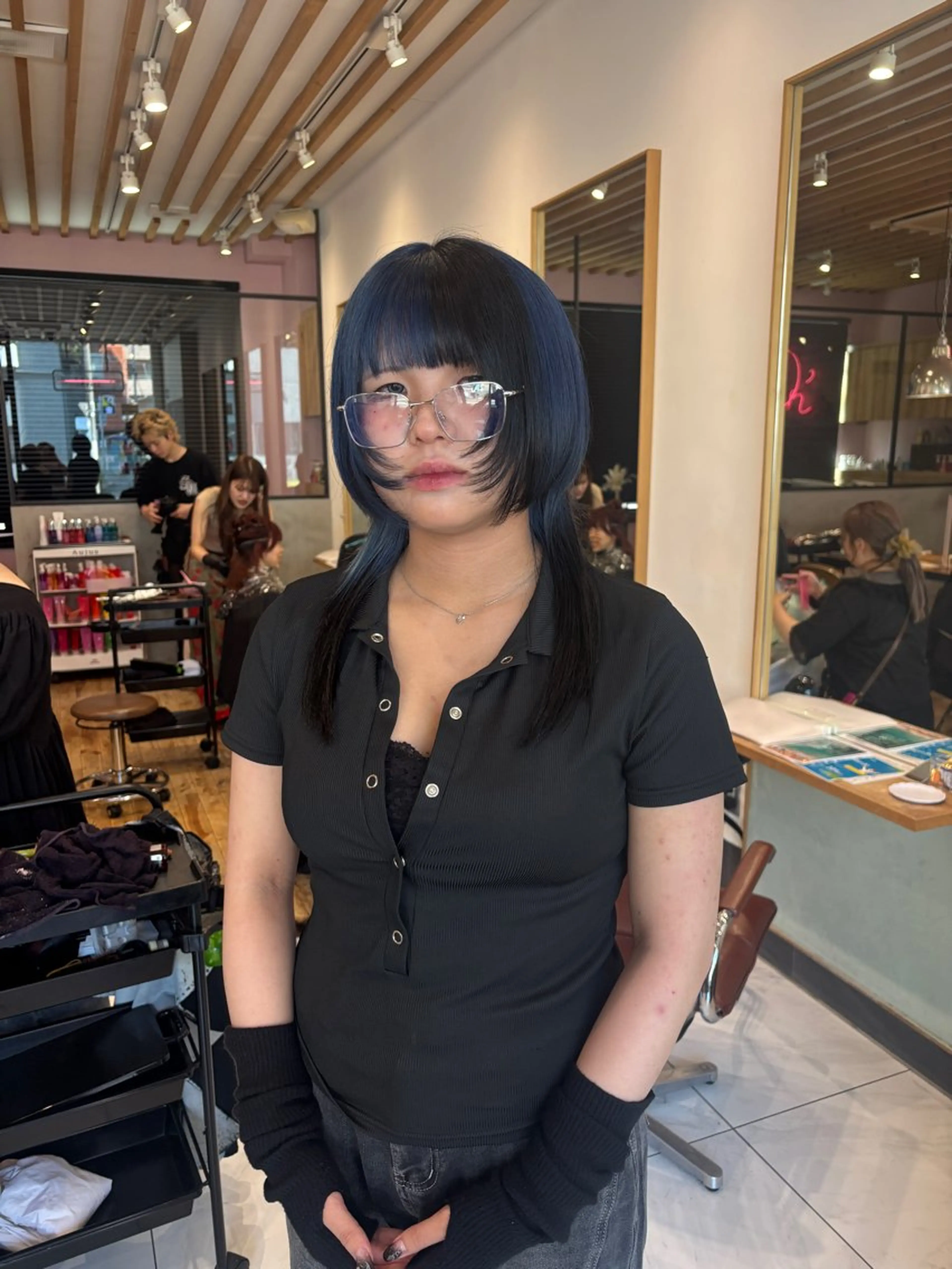 セミロング カット ヘアカラー ️🩵RINKA/ ハイトーンカラー🩵のヘアスタイル